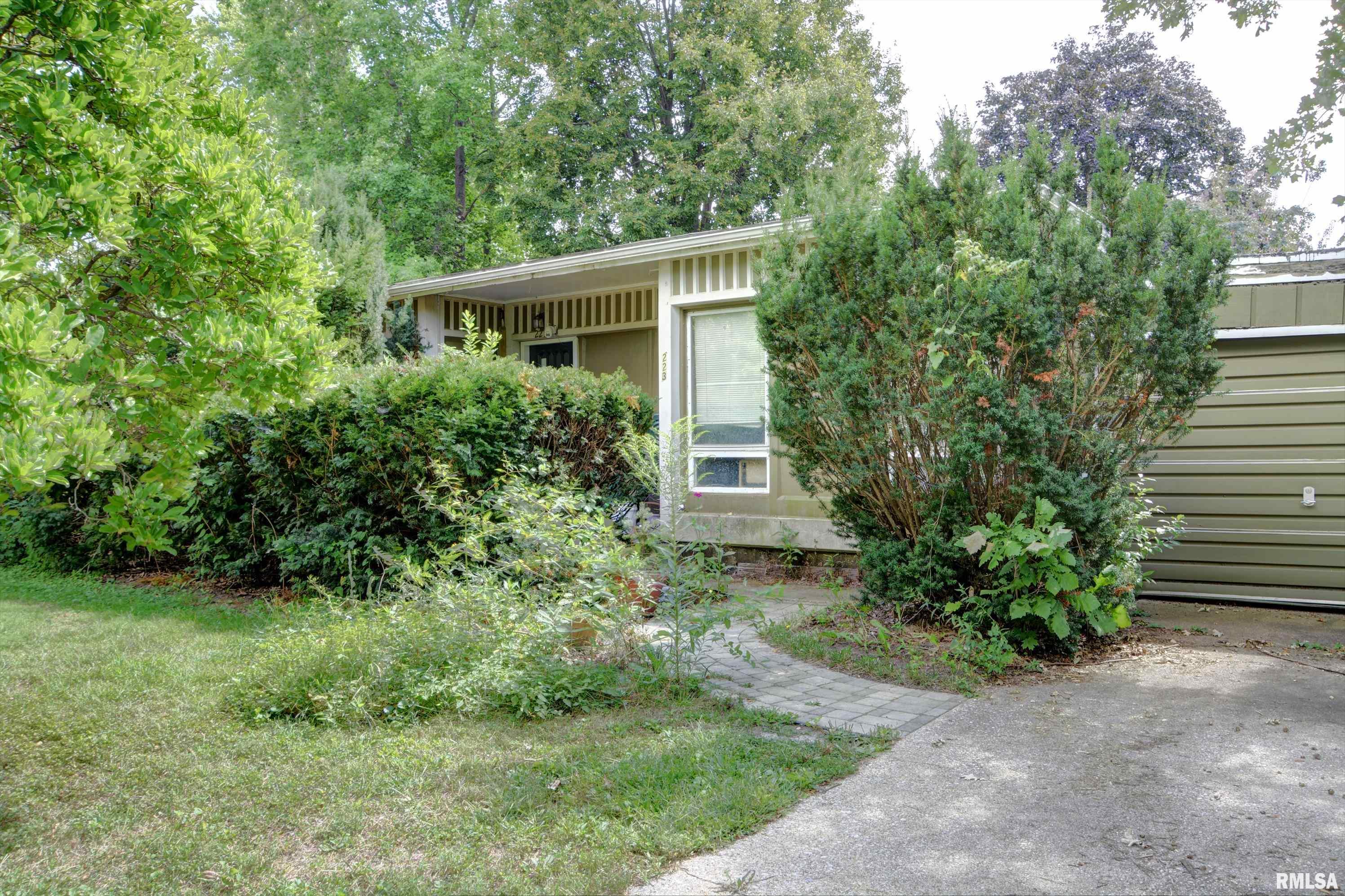 223 N VERZEL Drive