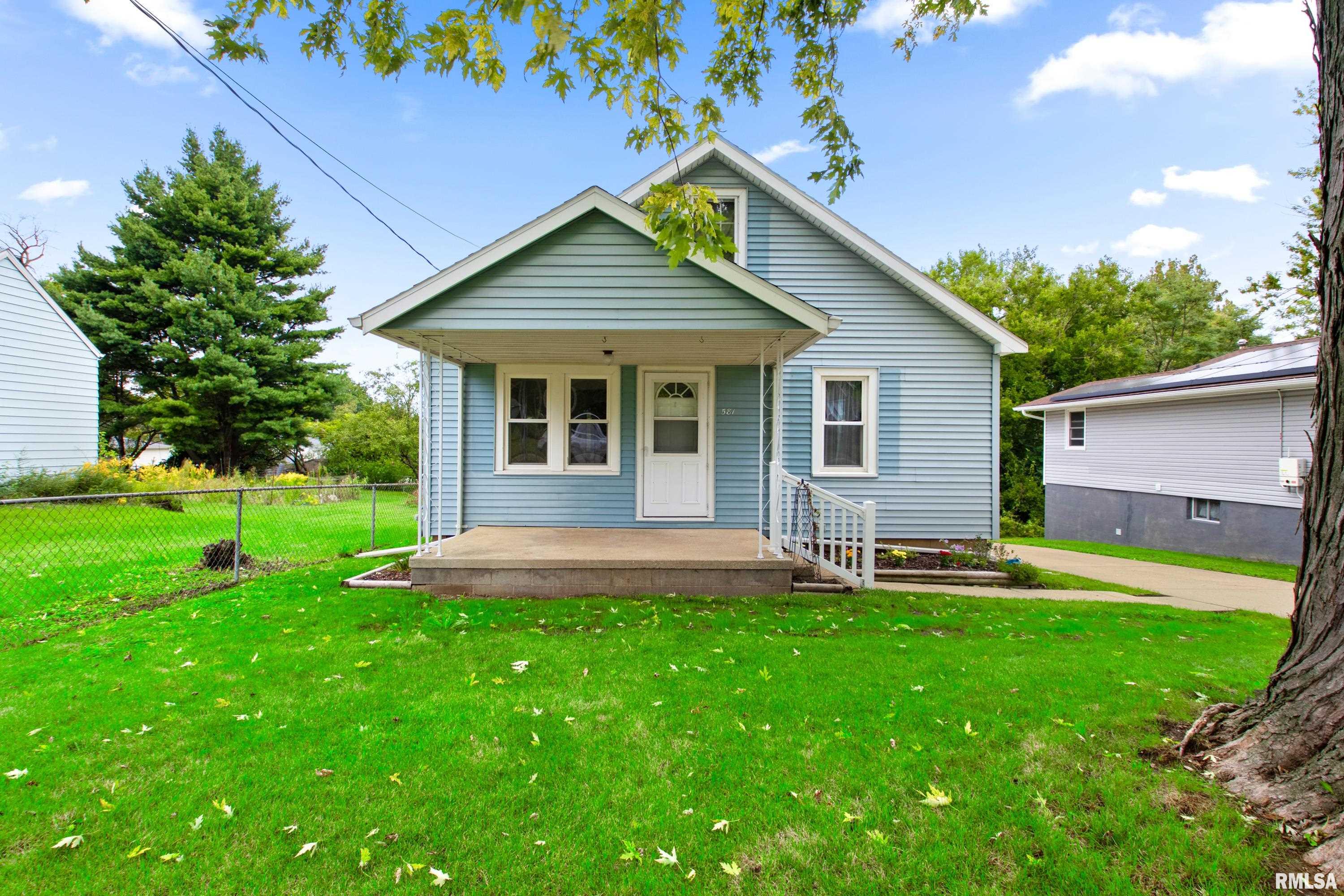 581 Roosevelt Street Property Photo 1