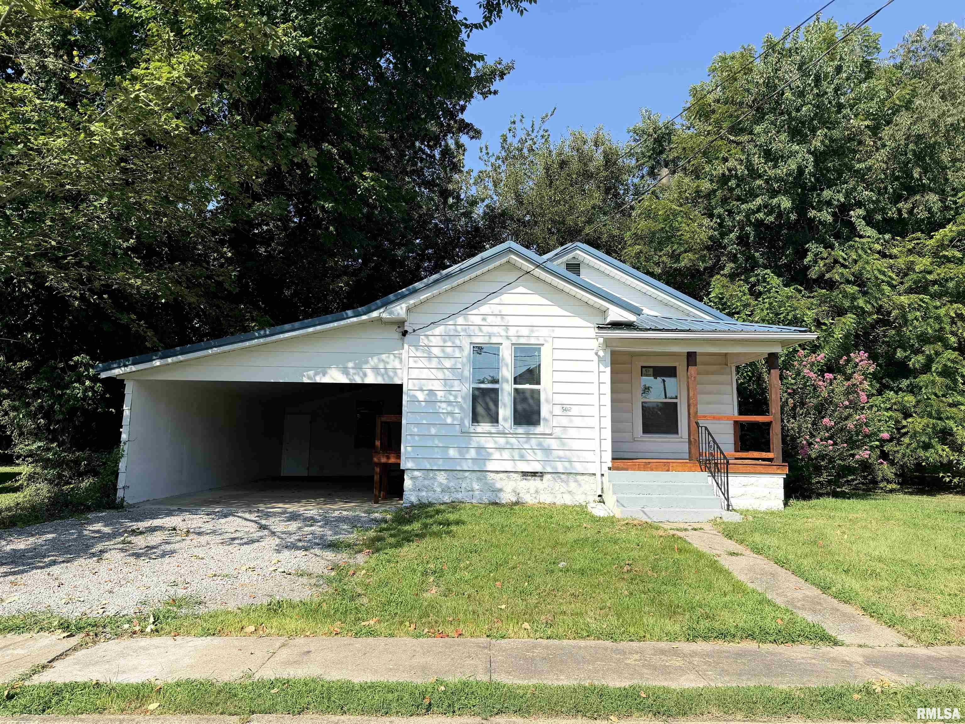 502 S Hill Street Property Photo 1