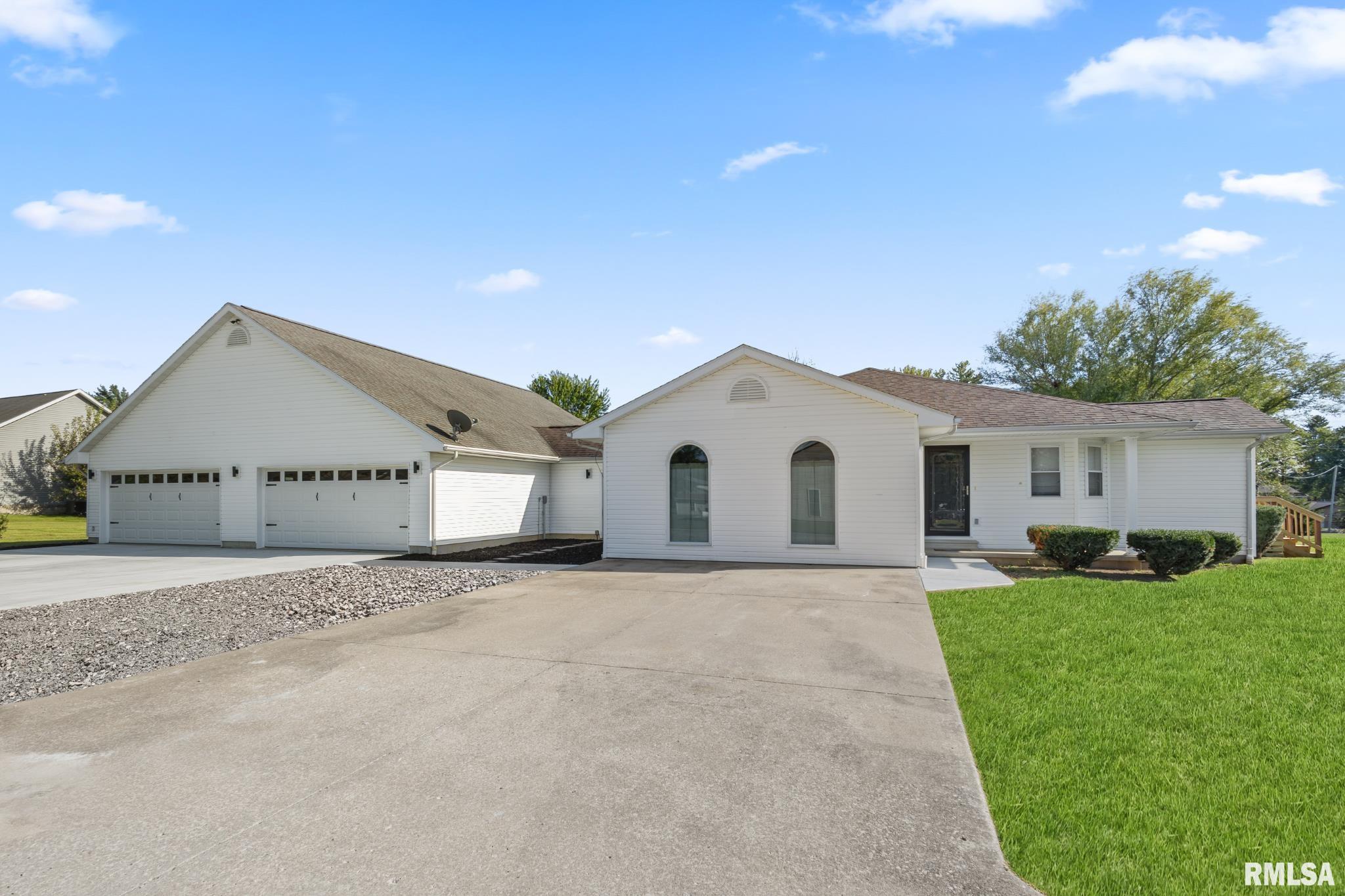 12335 Bermuda Drive Property Photo 1