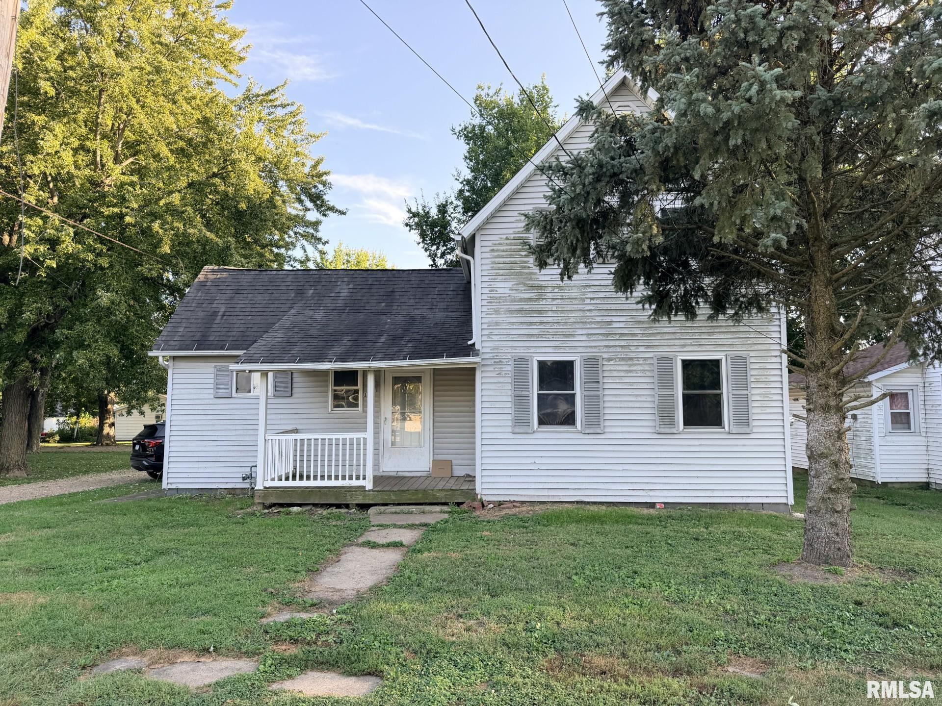 131 E Jefferson Street Property Photo 1