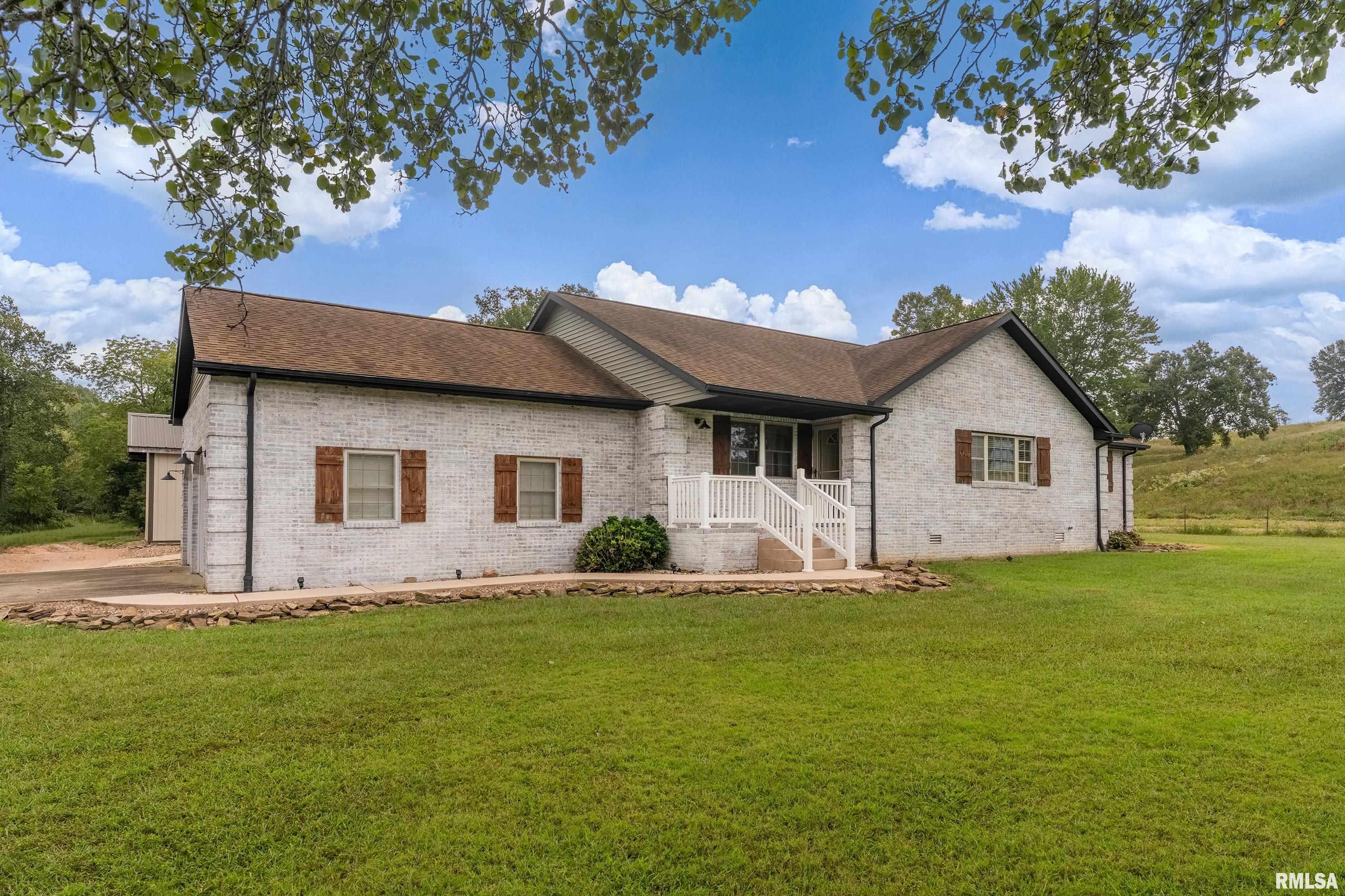 1122 S Wolf Creek Road Property Photo 1