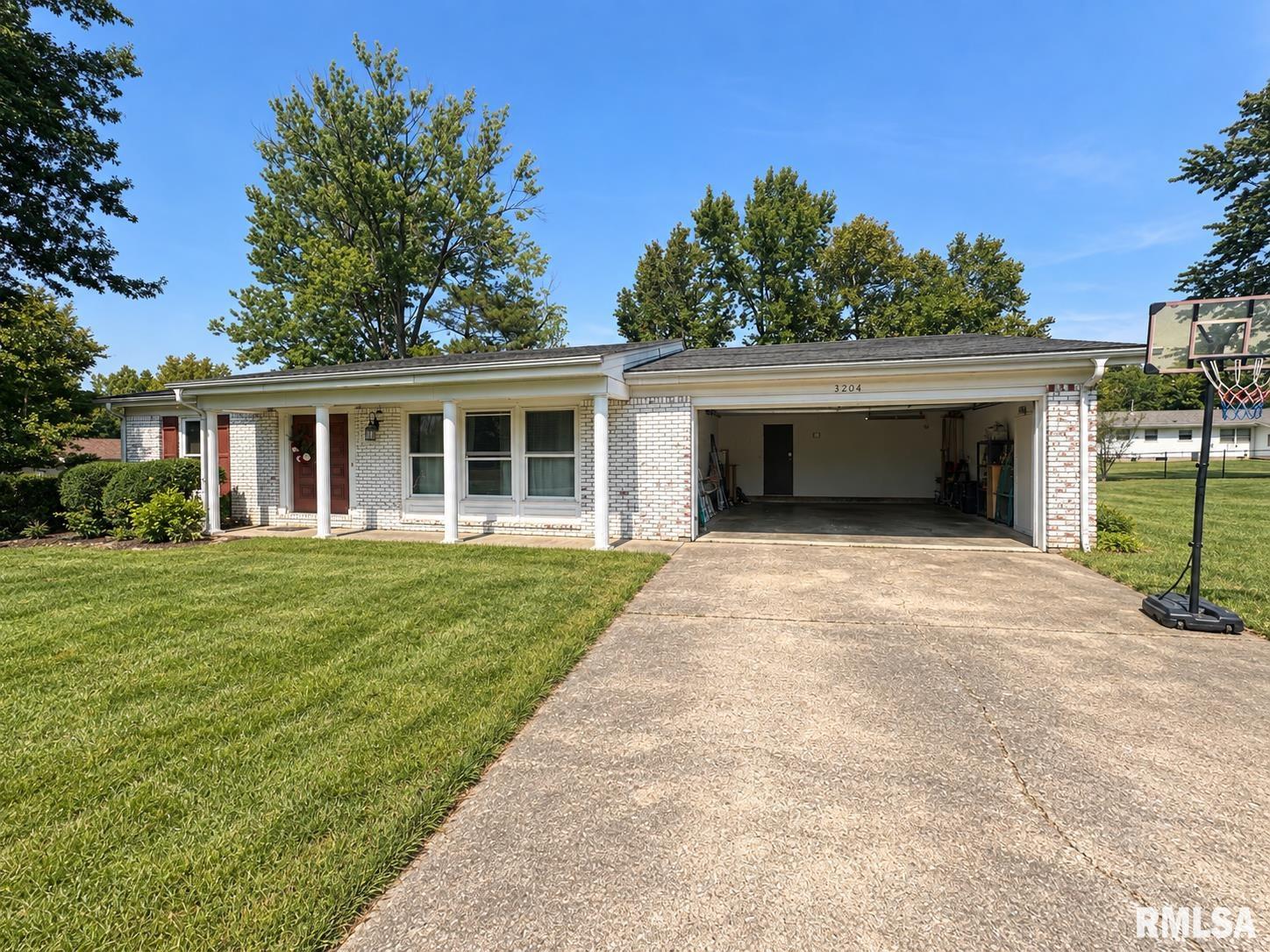 3204 Sunset Terrace Property Photo 1