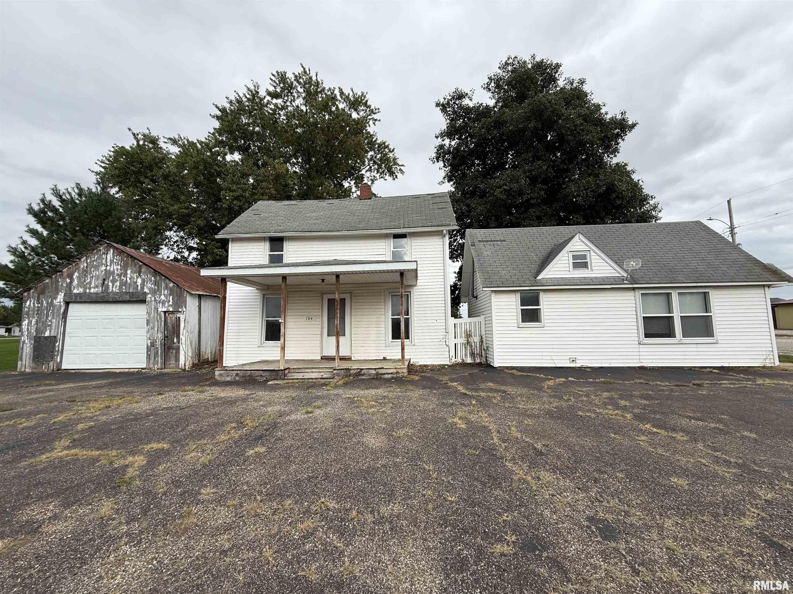 104 S Main Street Property Photo 1
