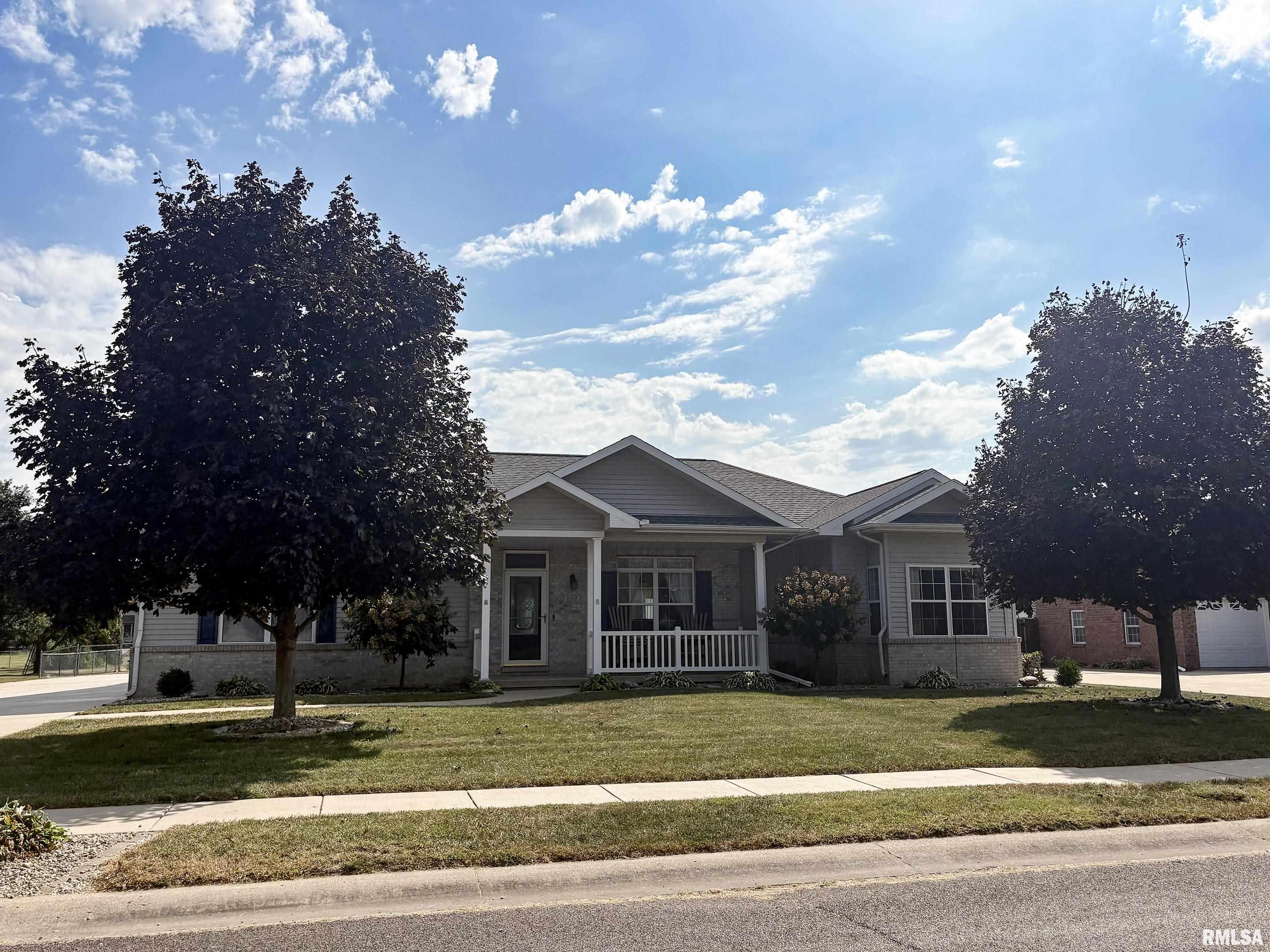 600 Deerfield Drive Property Photo 1