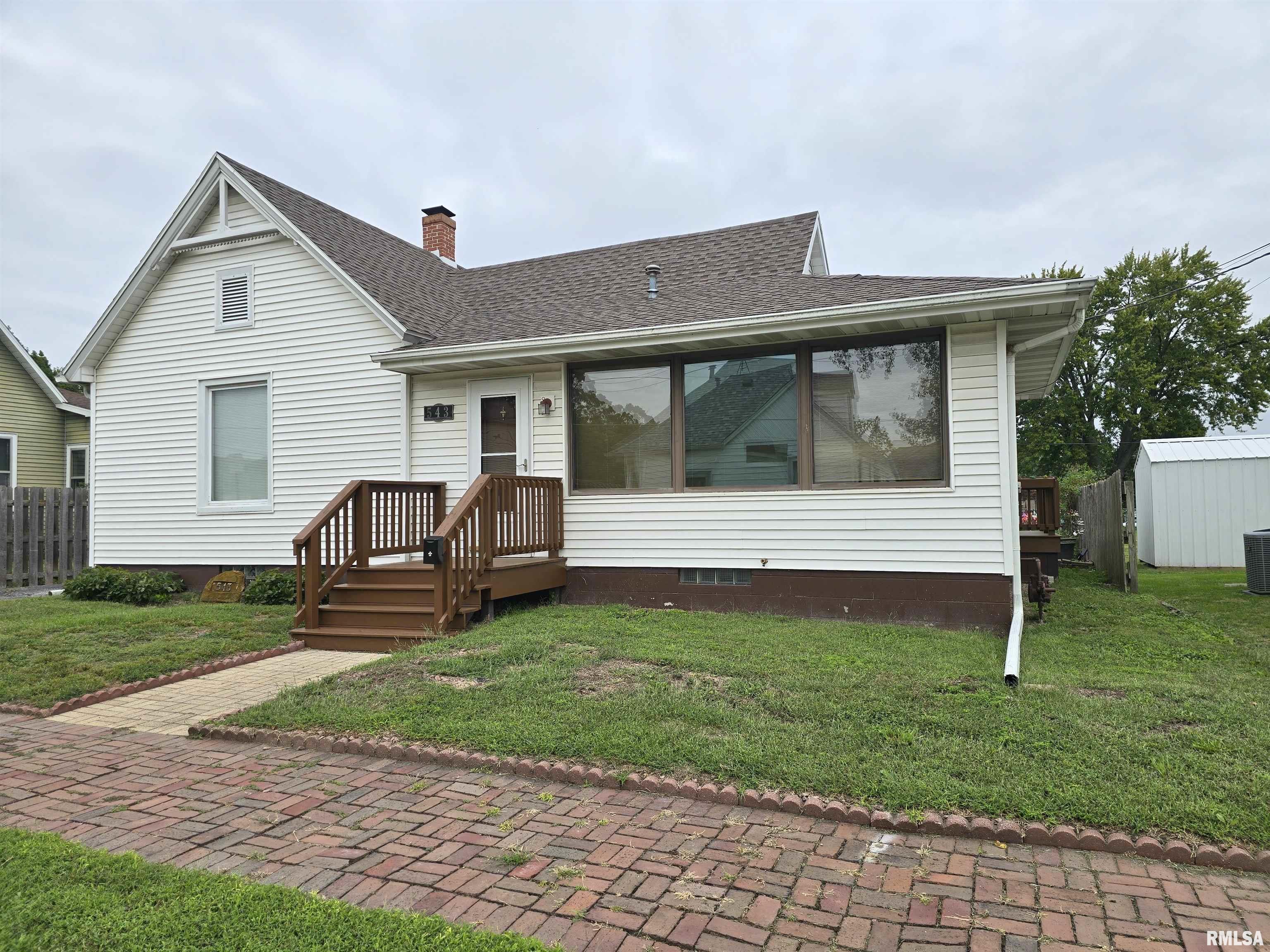 543 Custer Place Property Photo 1