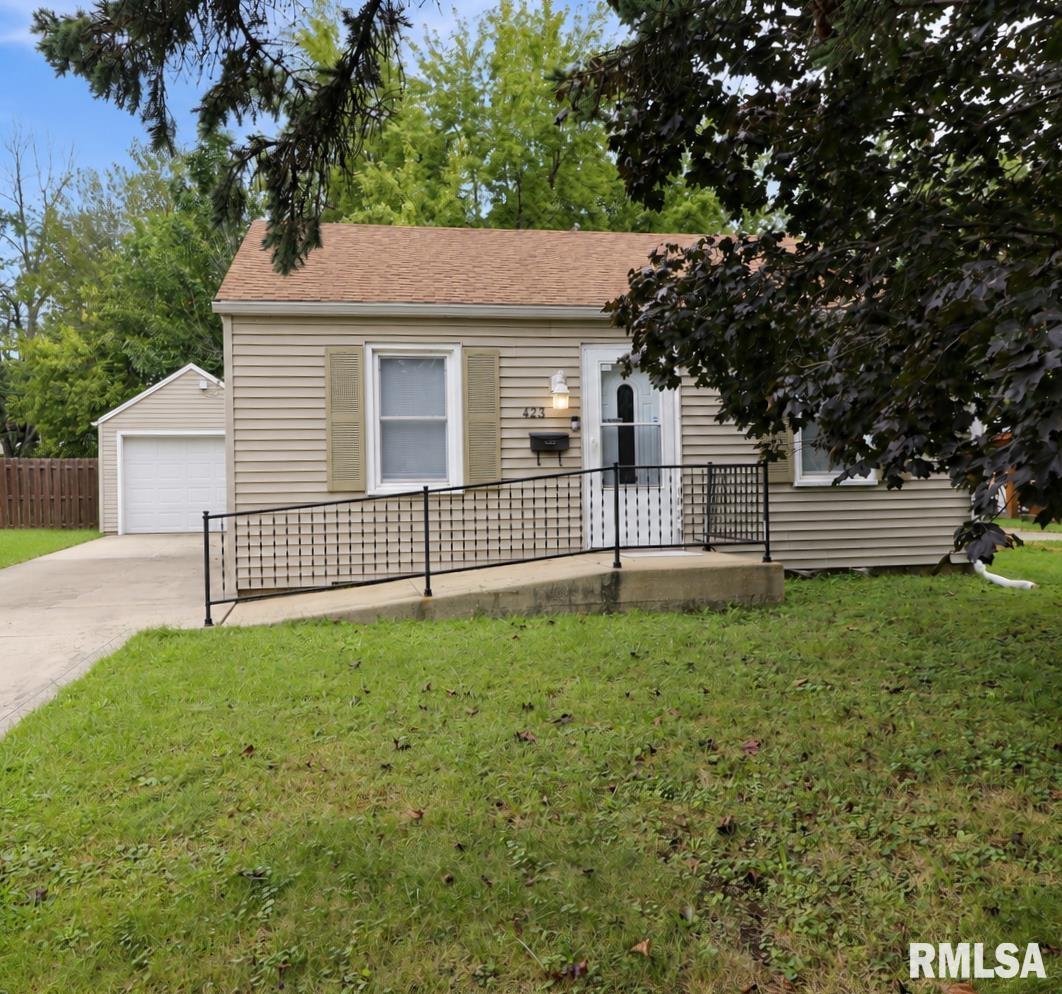 423 W Lakewood Avenue Property Photo 1