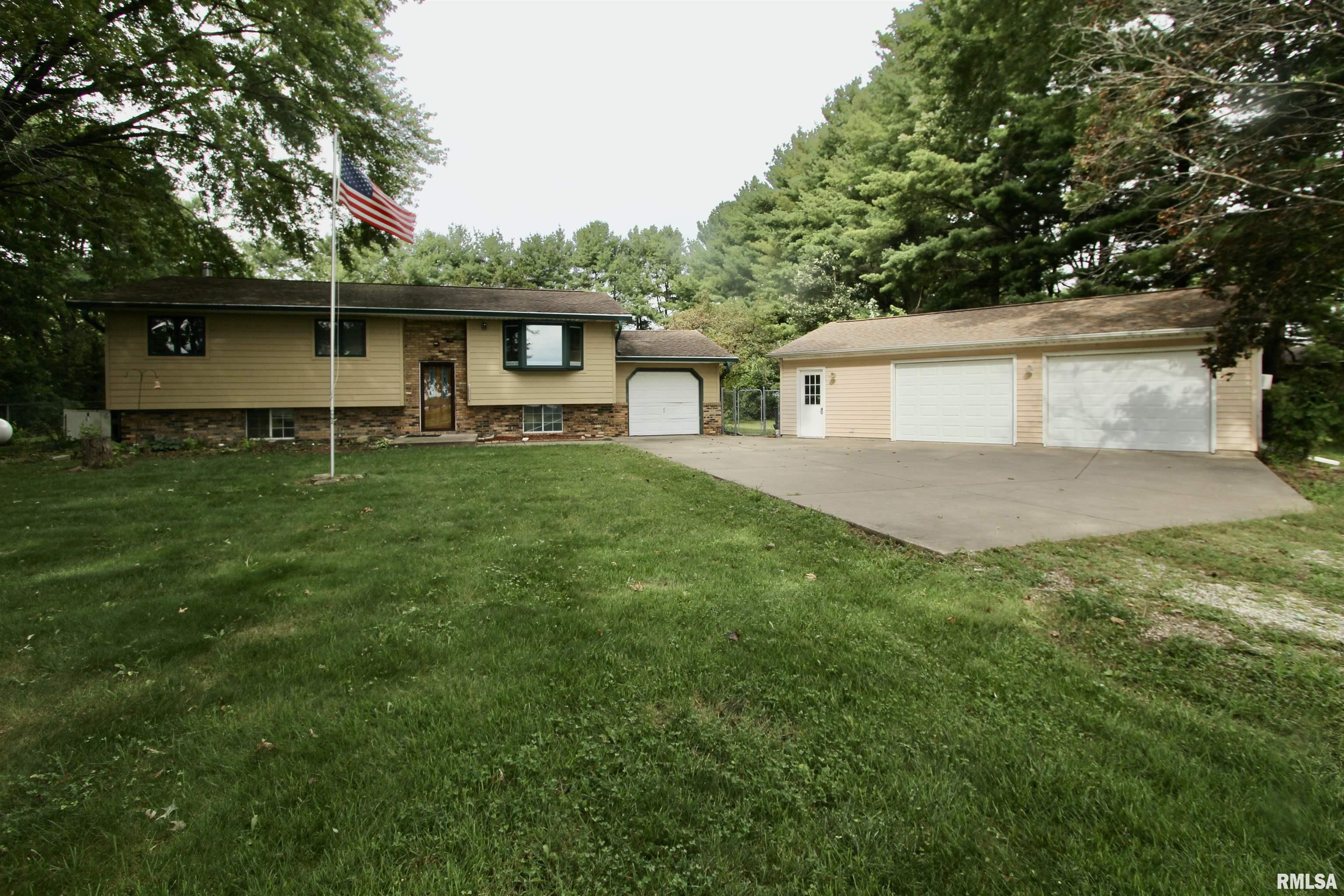 1113 N Conn Road Property Photo 1