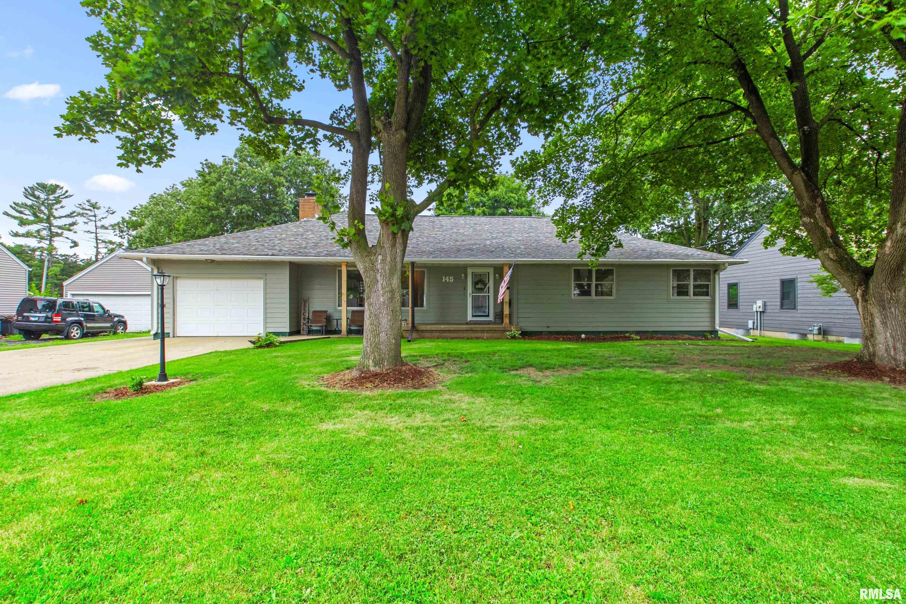 145 N Park Drive Property Photo 1