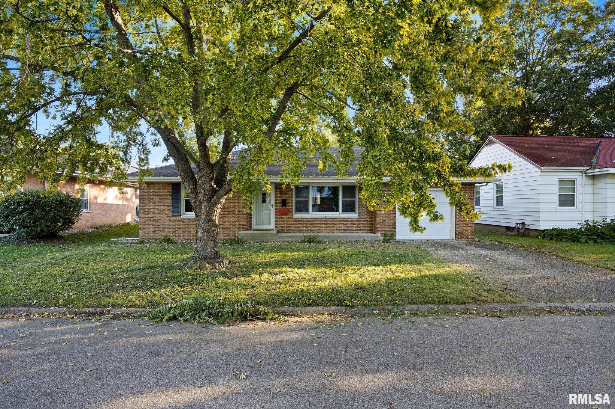 813 E Elm Street Property Photo 1