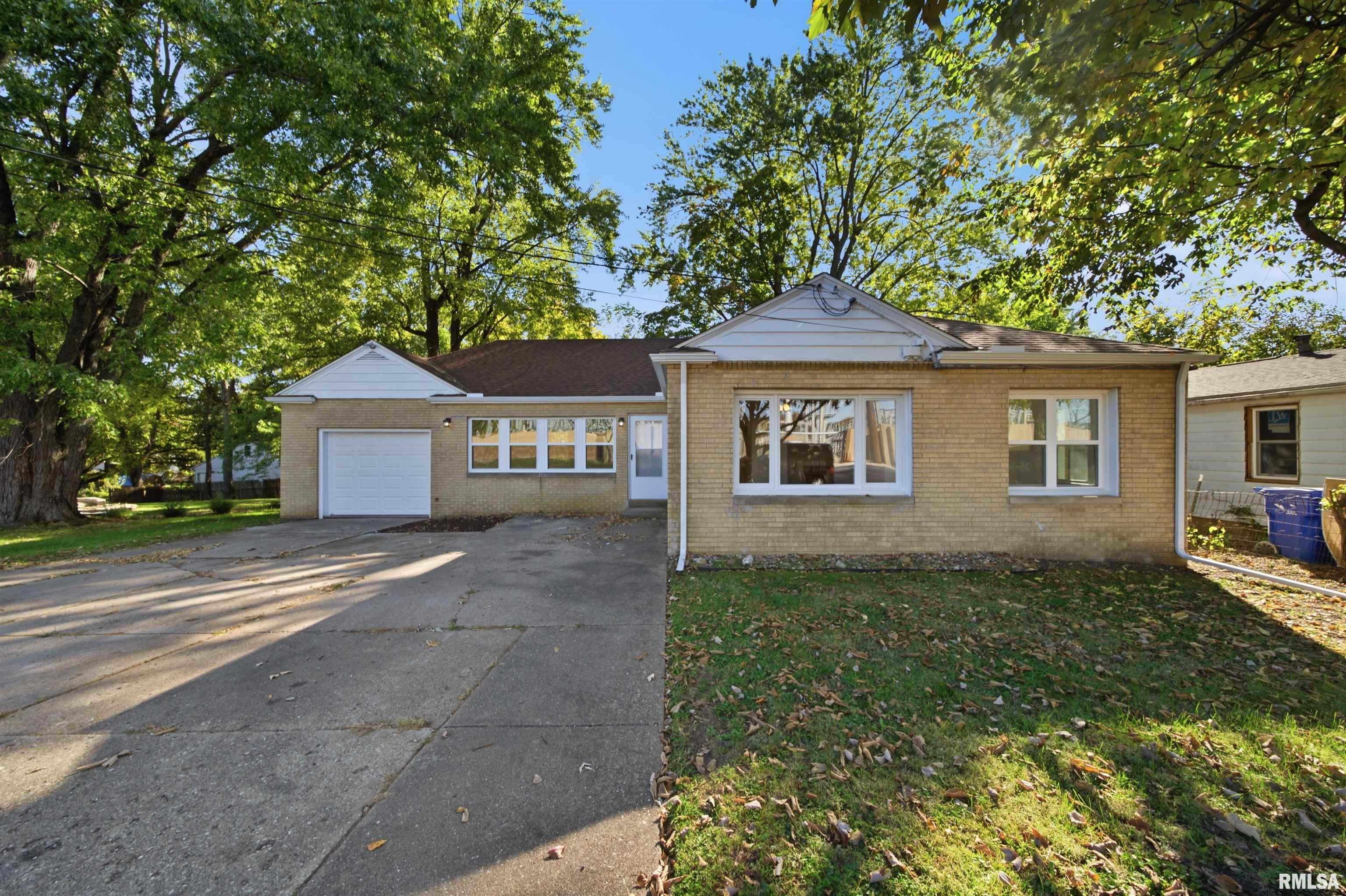 708 E Hines Avenue Property Photo 1