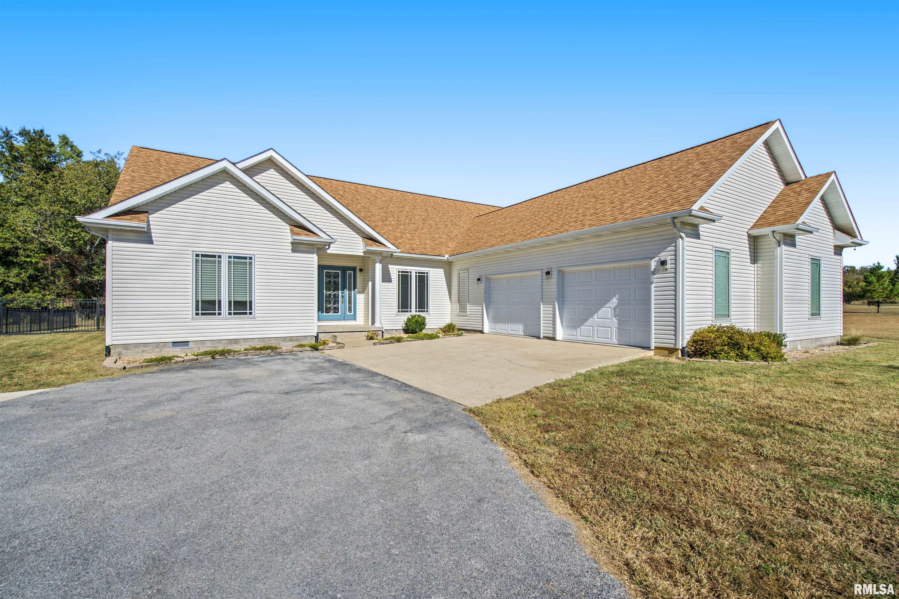 15027 Jalee Lane Property Photo 1
