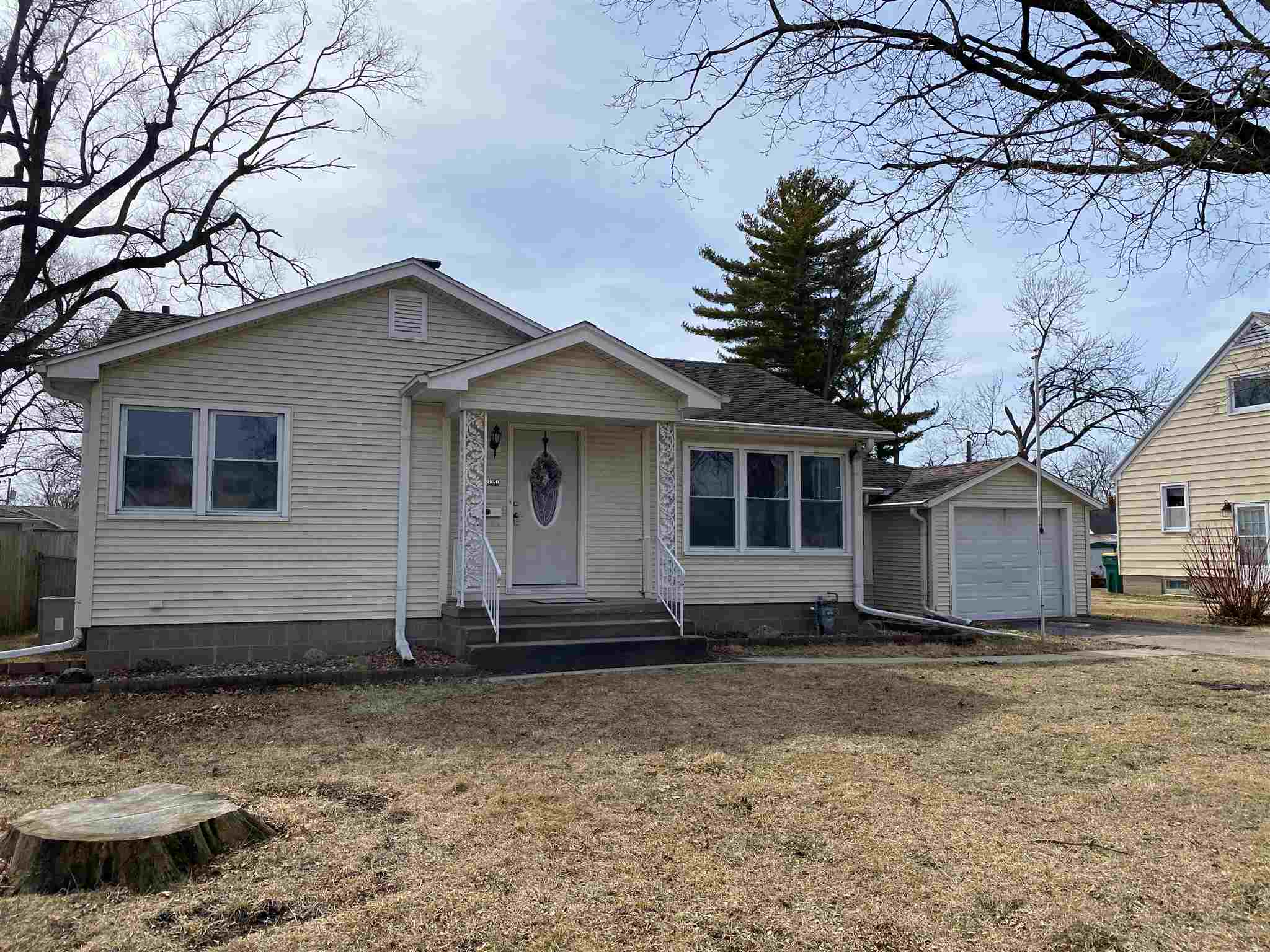 1850 Clay Drive Property Photo 1
