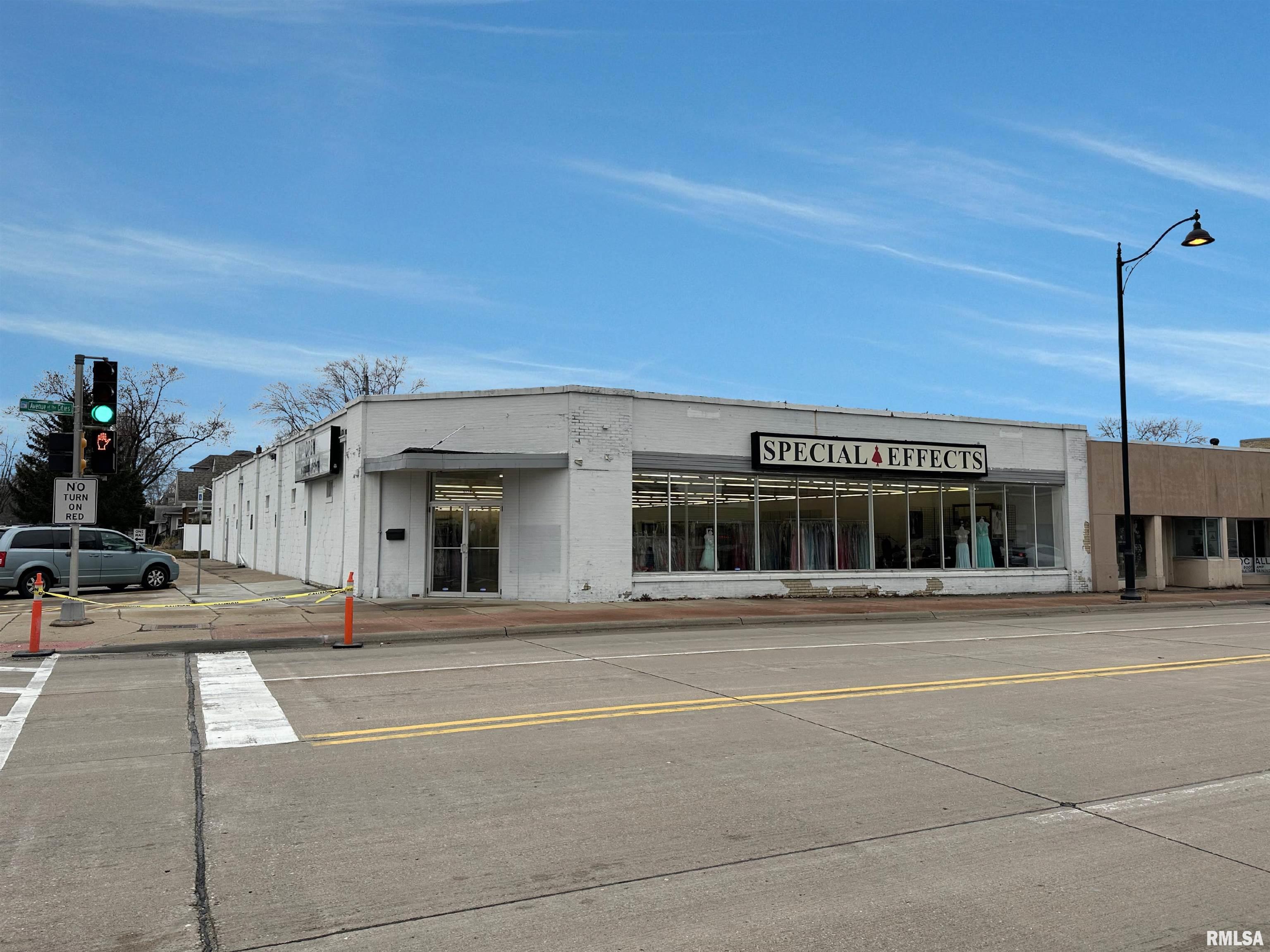 3126 Avenue Of The Cities Property Photo