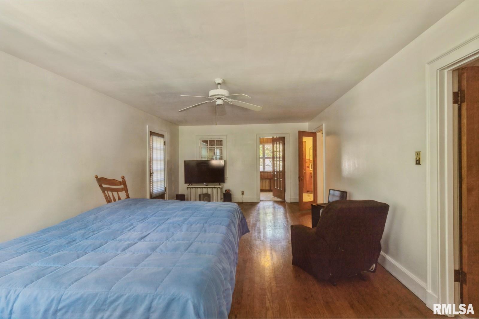 835 5th Avenue South Property Photo 36