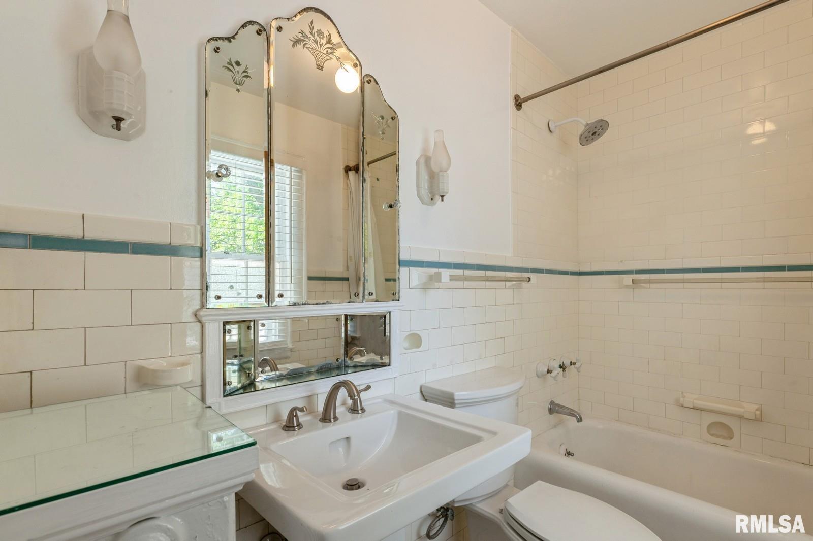 835 5th Avenue South Property Photo 40