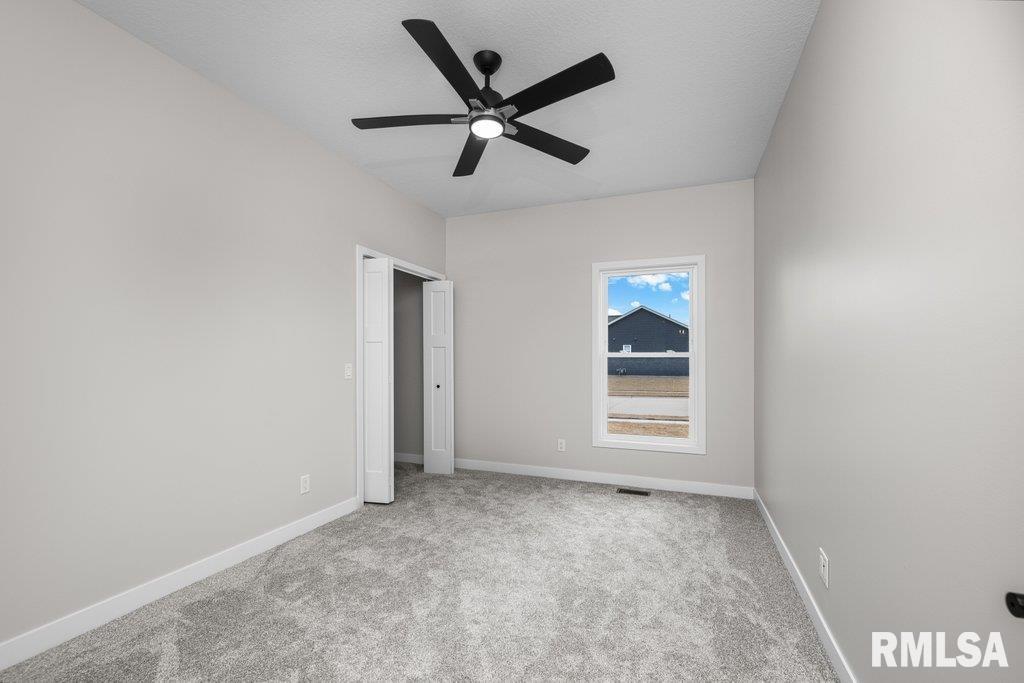 1102 Eagle's Crest Drive Property Photo 18