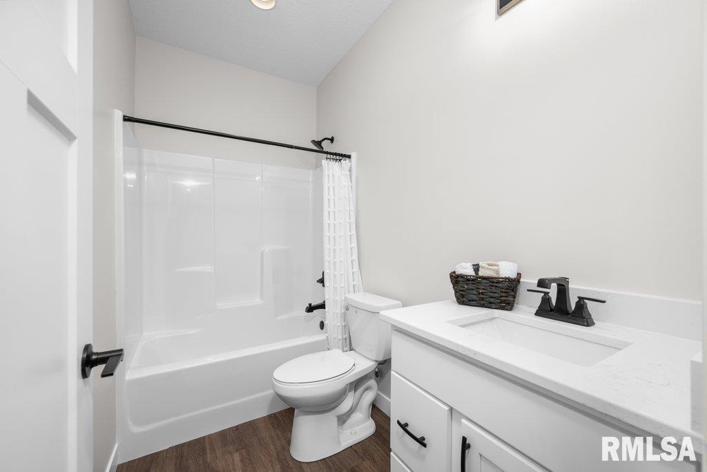 1102 Eagle's Crest Drive Property Photo 20