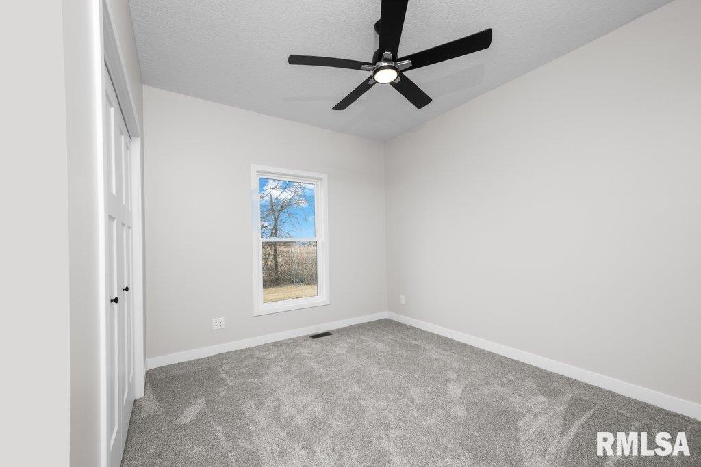1102 Eagle's Crest Drive Property Photo 21