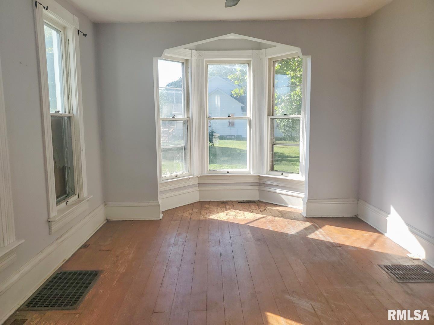 2344 N 6th Street Property Photo 5