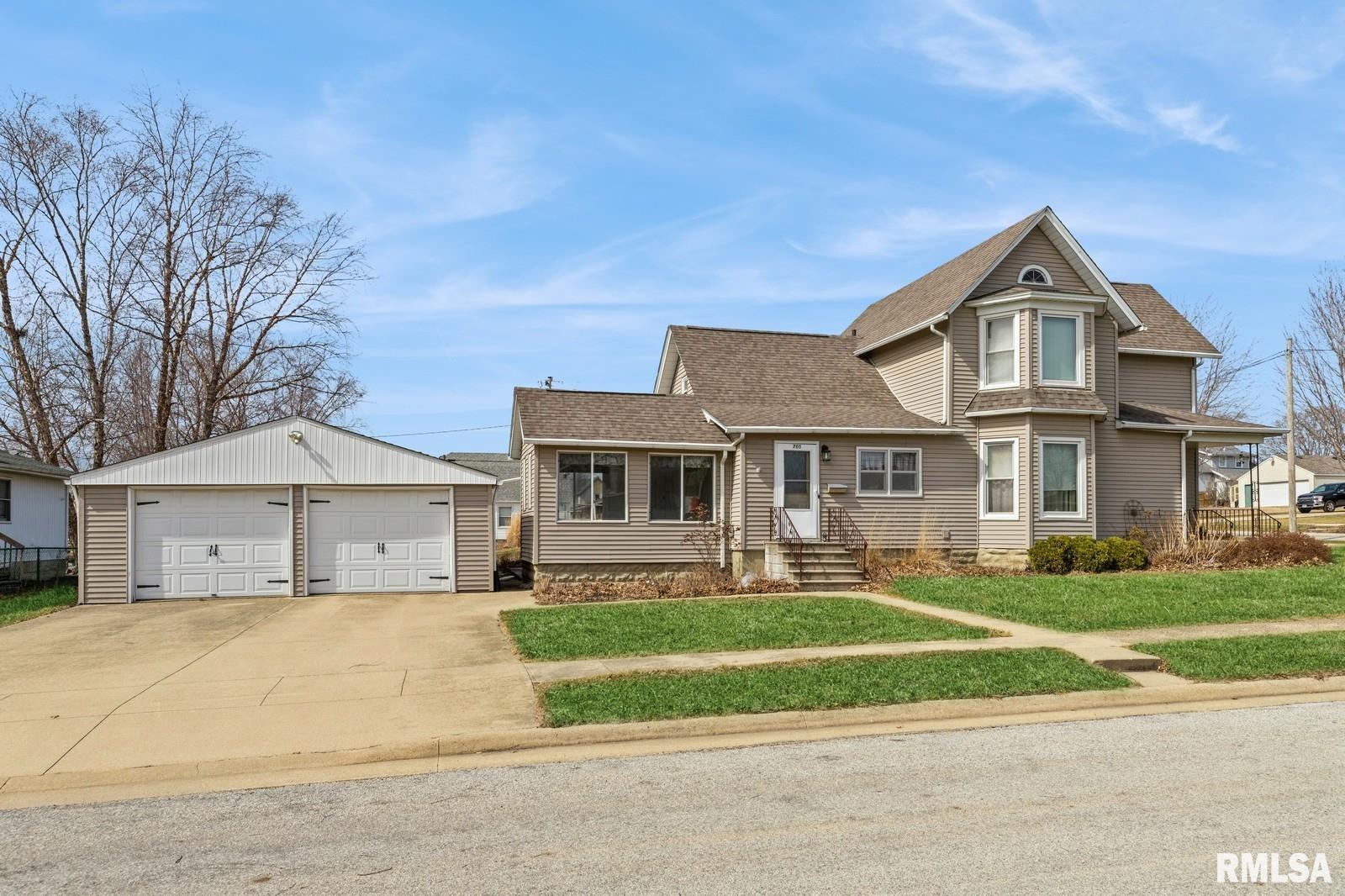 705 Hall Avenue Property Photo