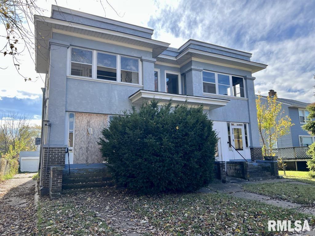 513 6th Avenue South Property Photo 1