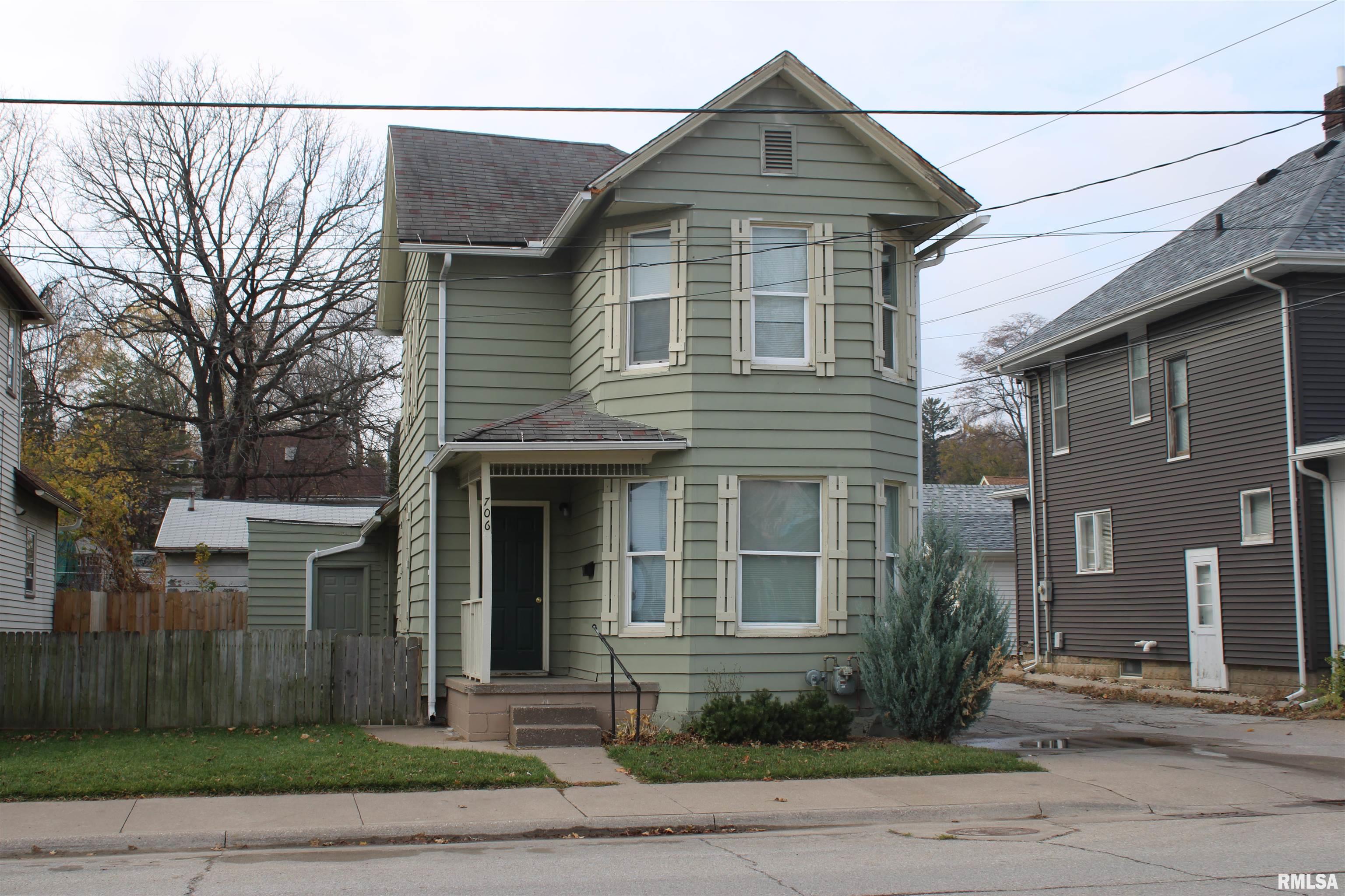 706 CEDAR Street