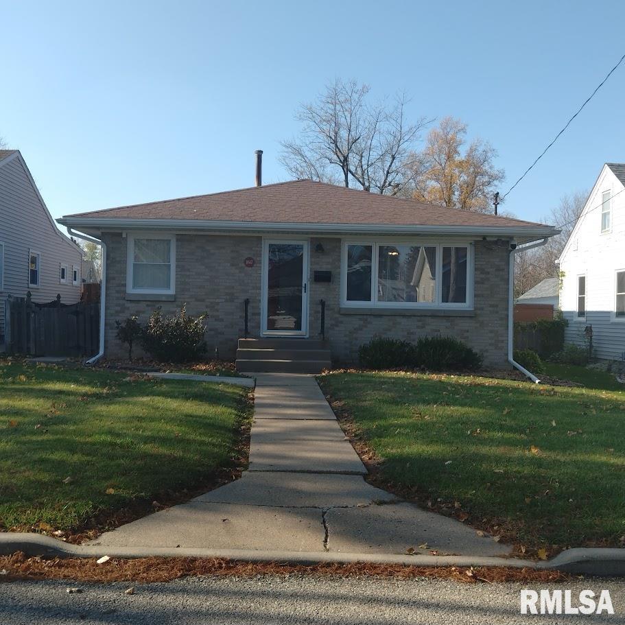 1847 32nd Street Property Photo 1