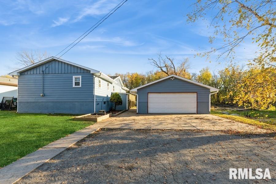 2115 Swan Drive Property Photo 5
