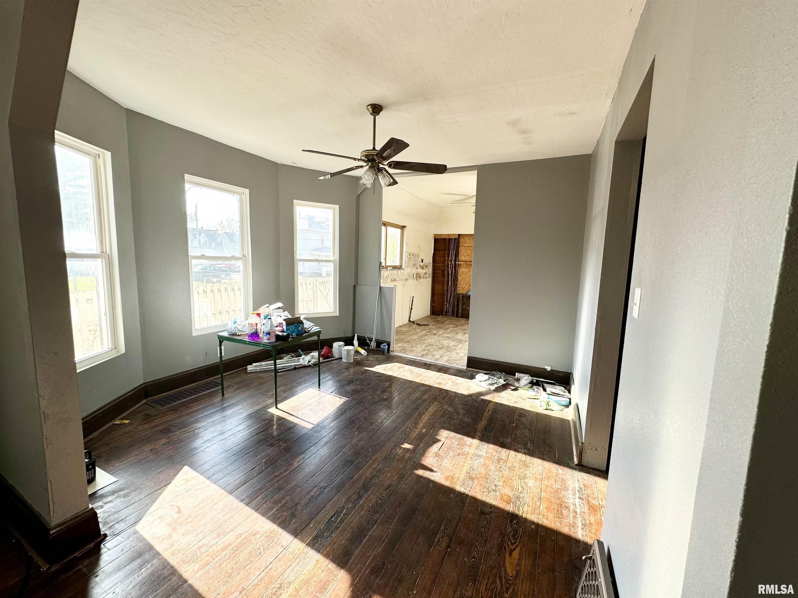 1236 14 1/2 Street Property Photo 6