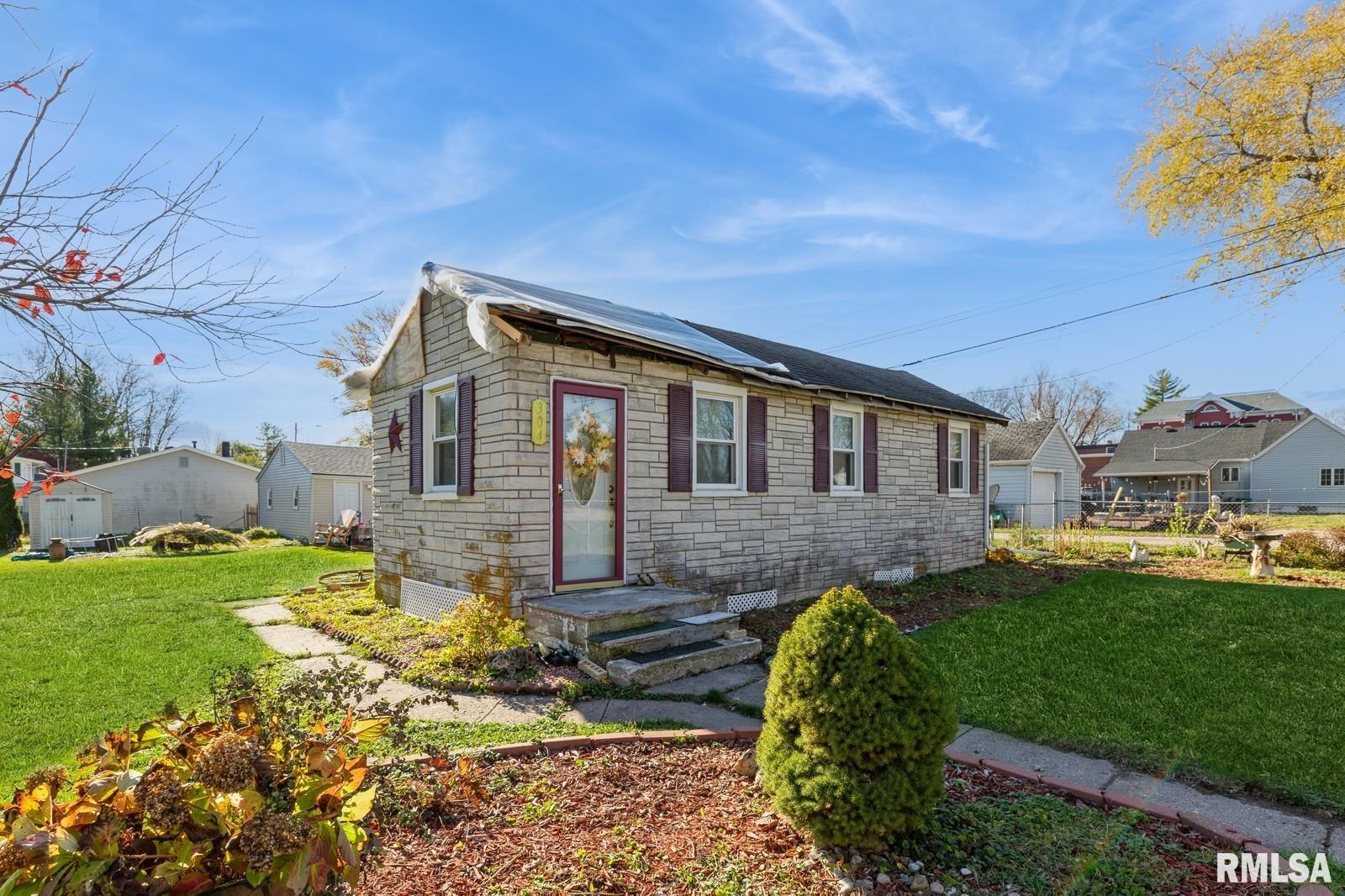304 5th Street Property Photo