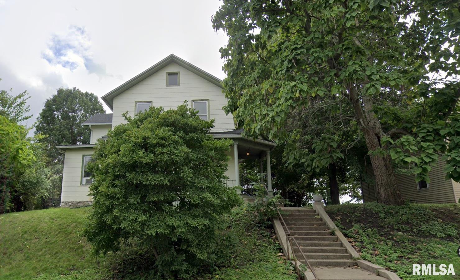 421 E 7th Street Property Photo 1