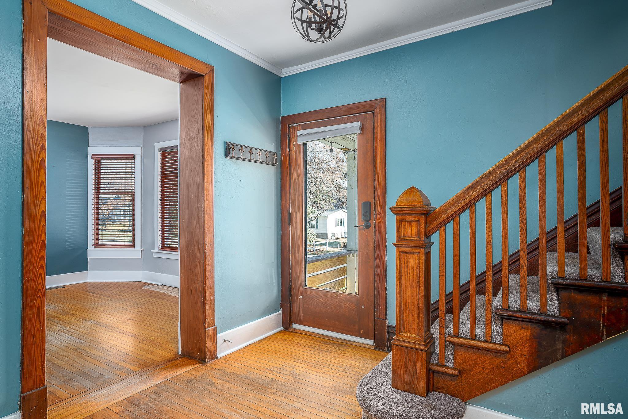 2014 Tremont Avenue Property Photo 2