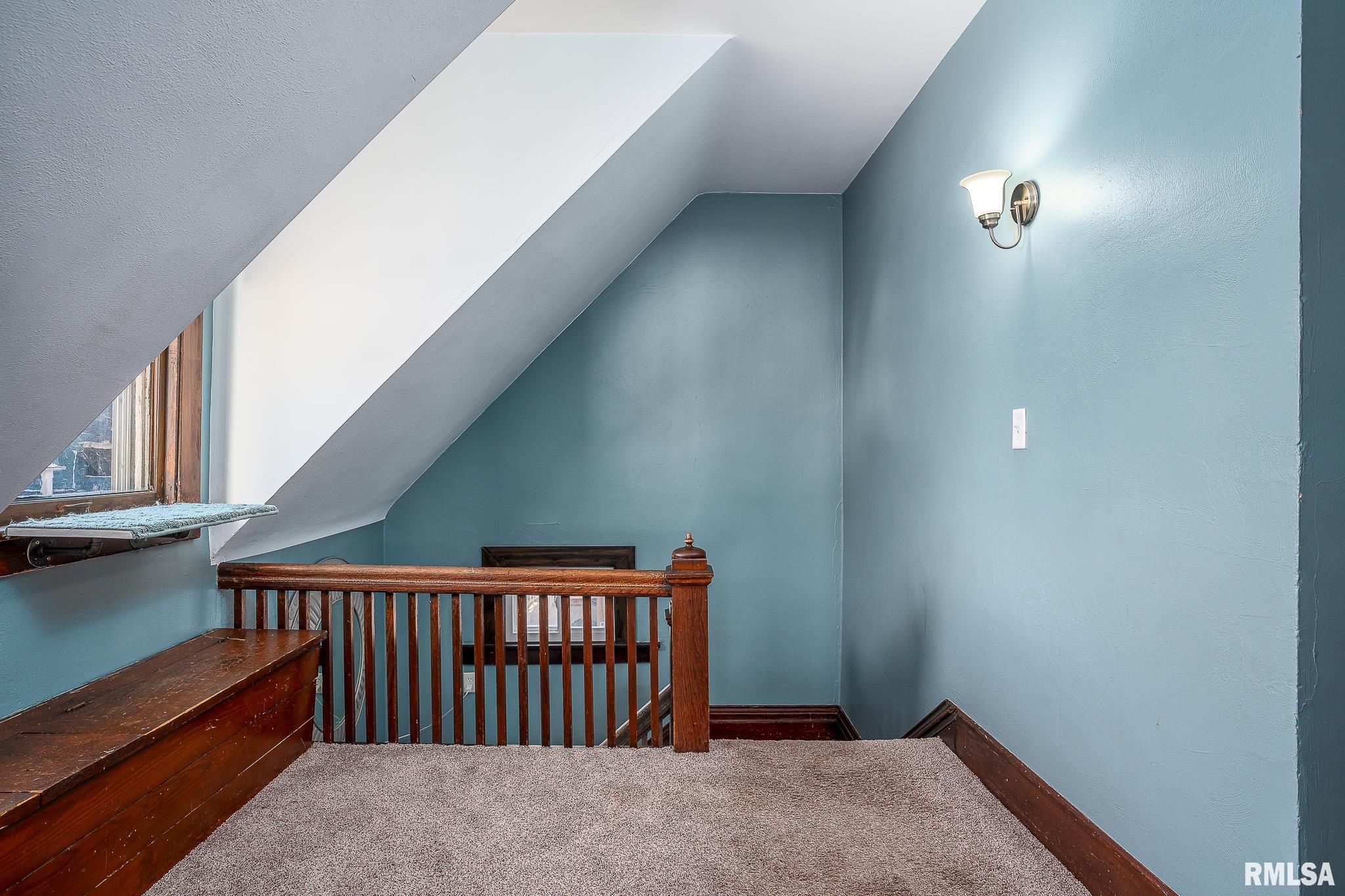 2014 Tremont Avenue Property Photo 10