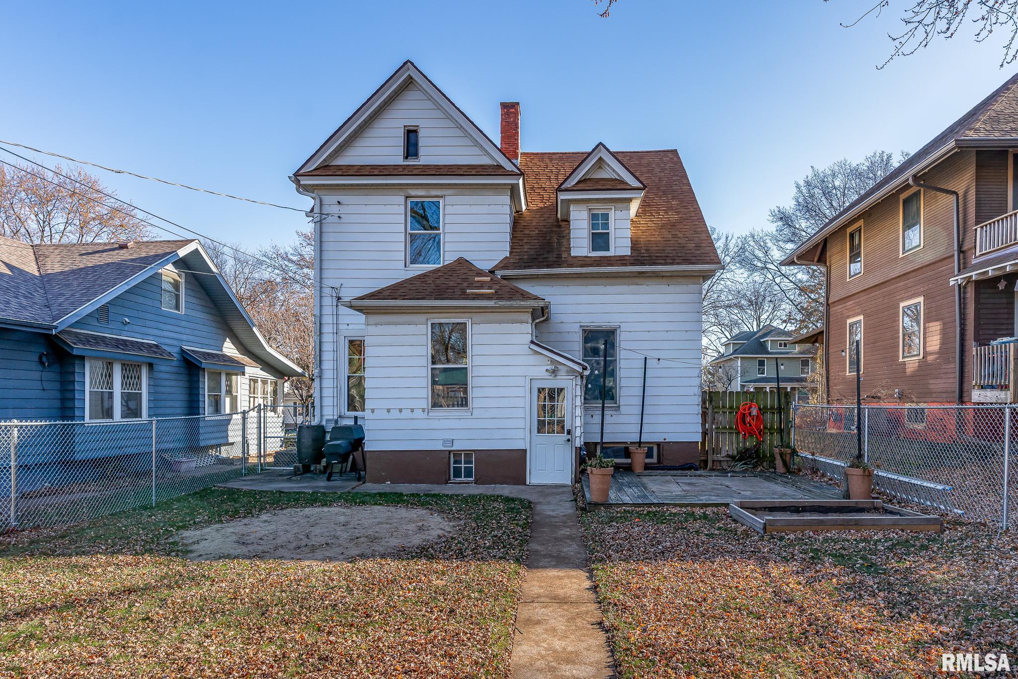 2014 Tremont Avenue Property Photo 19