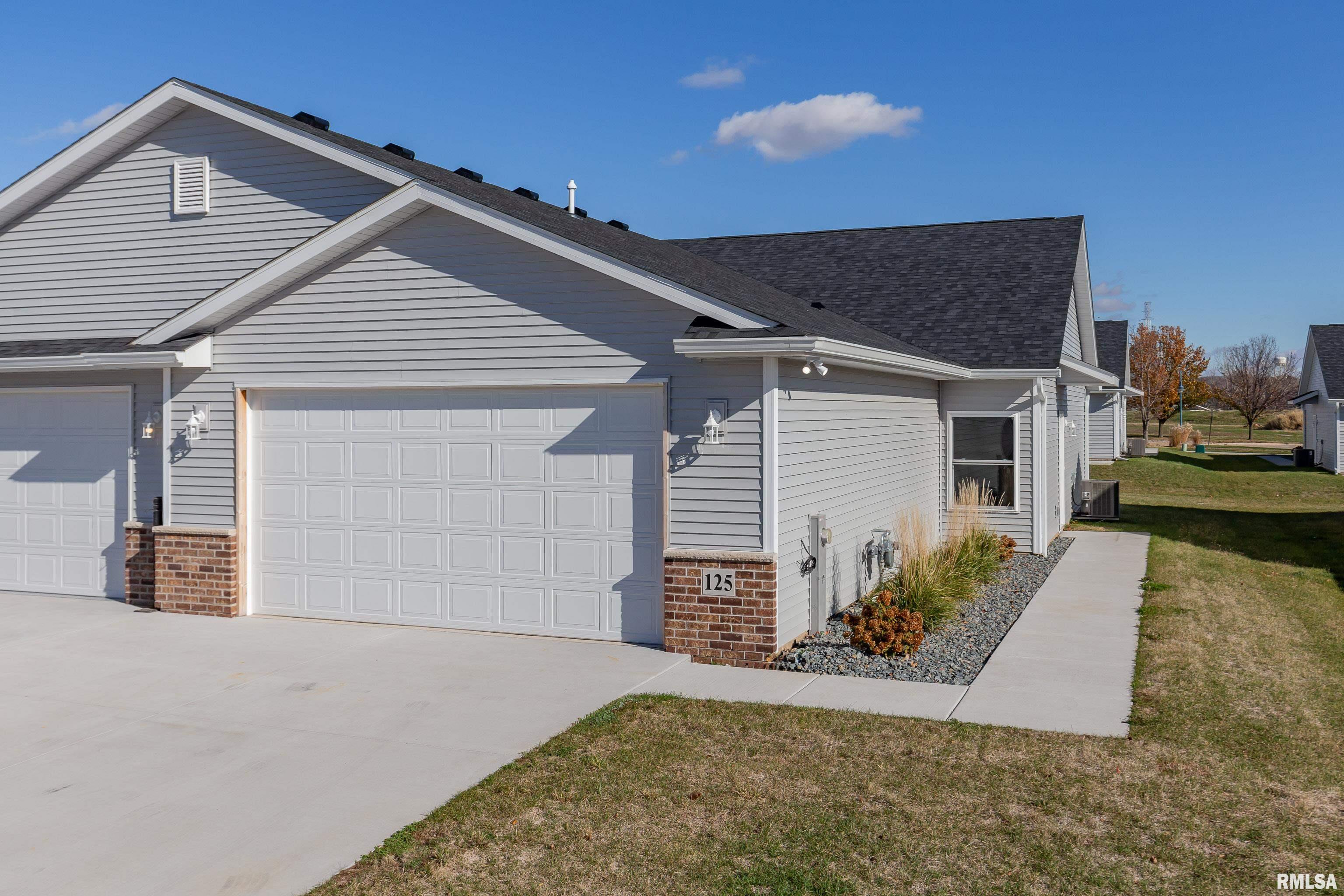 125 Beacon Harbor Circle Property Photo