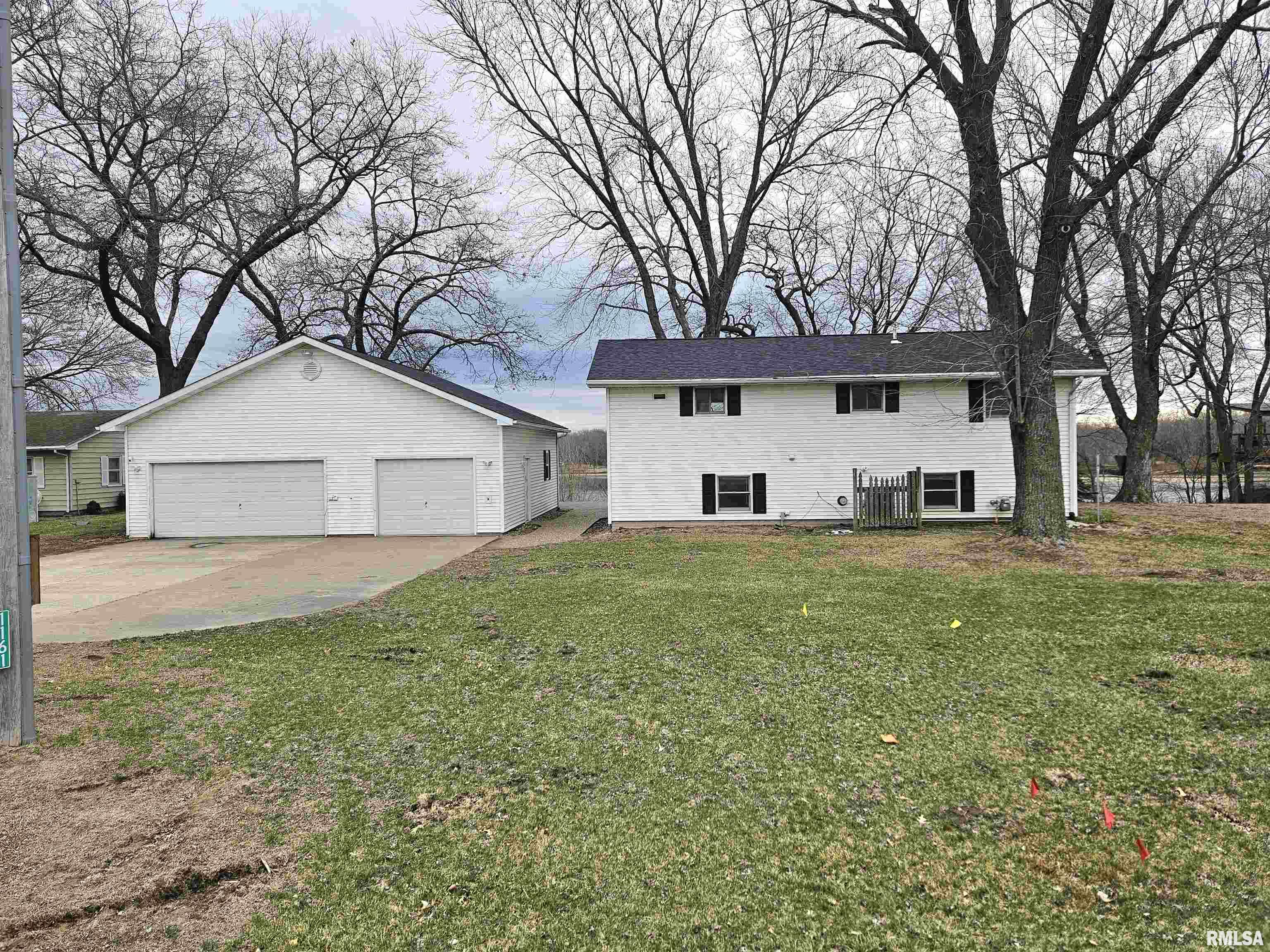 1161 Noble Avenue Property Photo 1