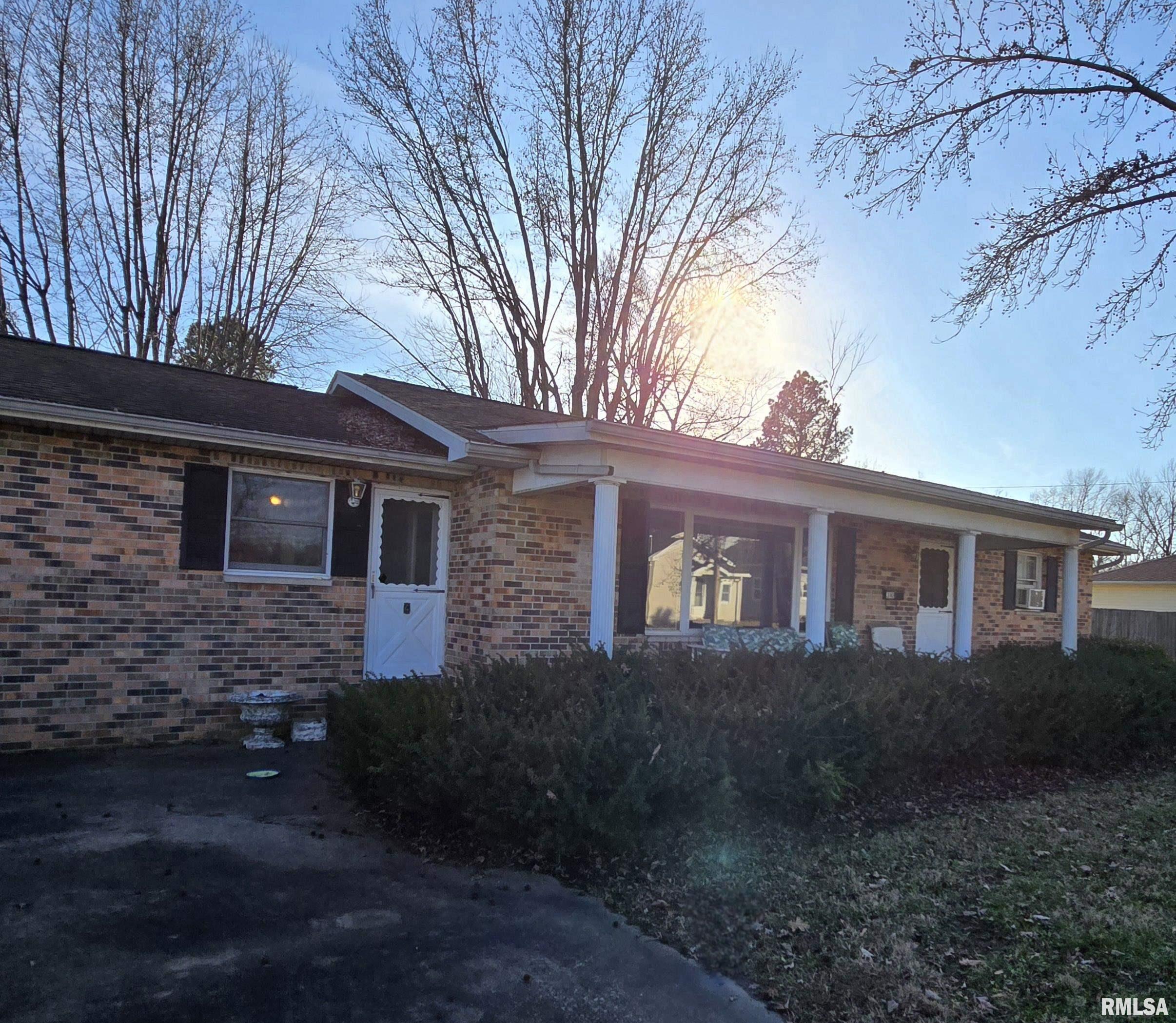 310 E Cleveland Street Property Photo