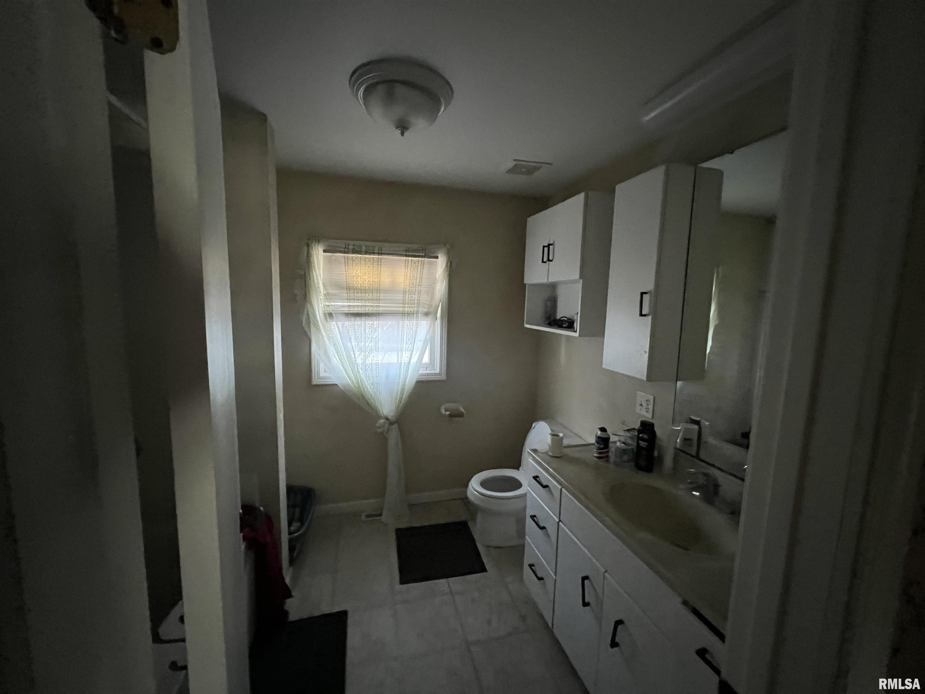 560 4th Avenue South Property Photo 8
