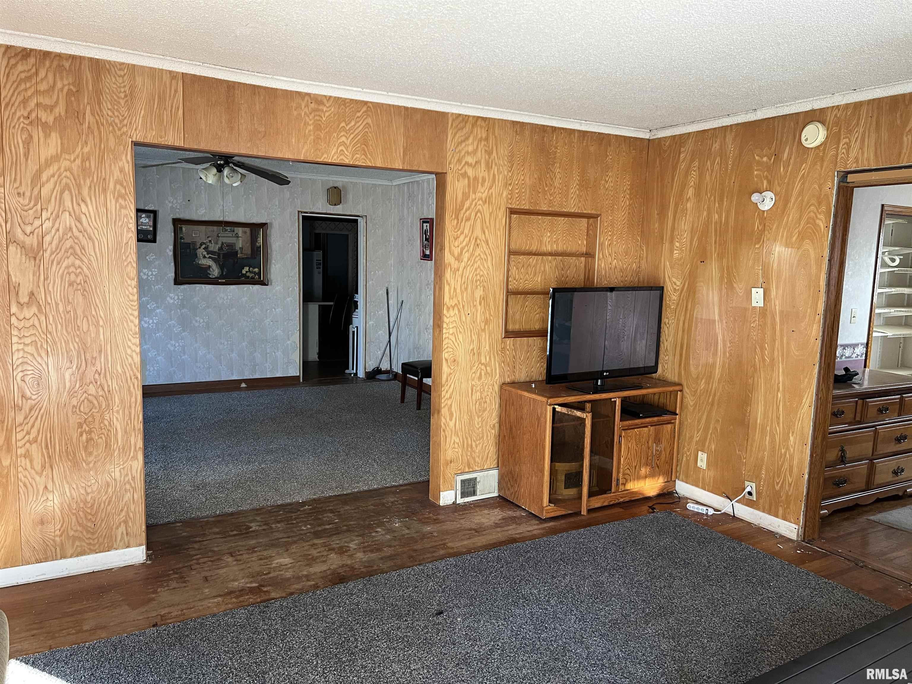 560 4th Avenue South Property Photo 18