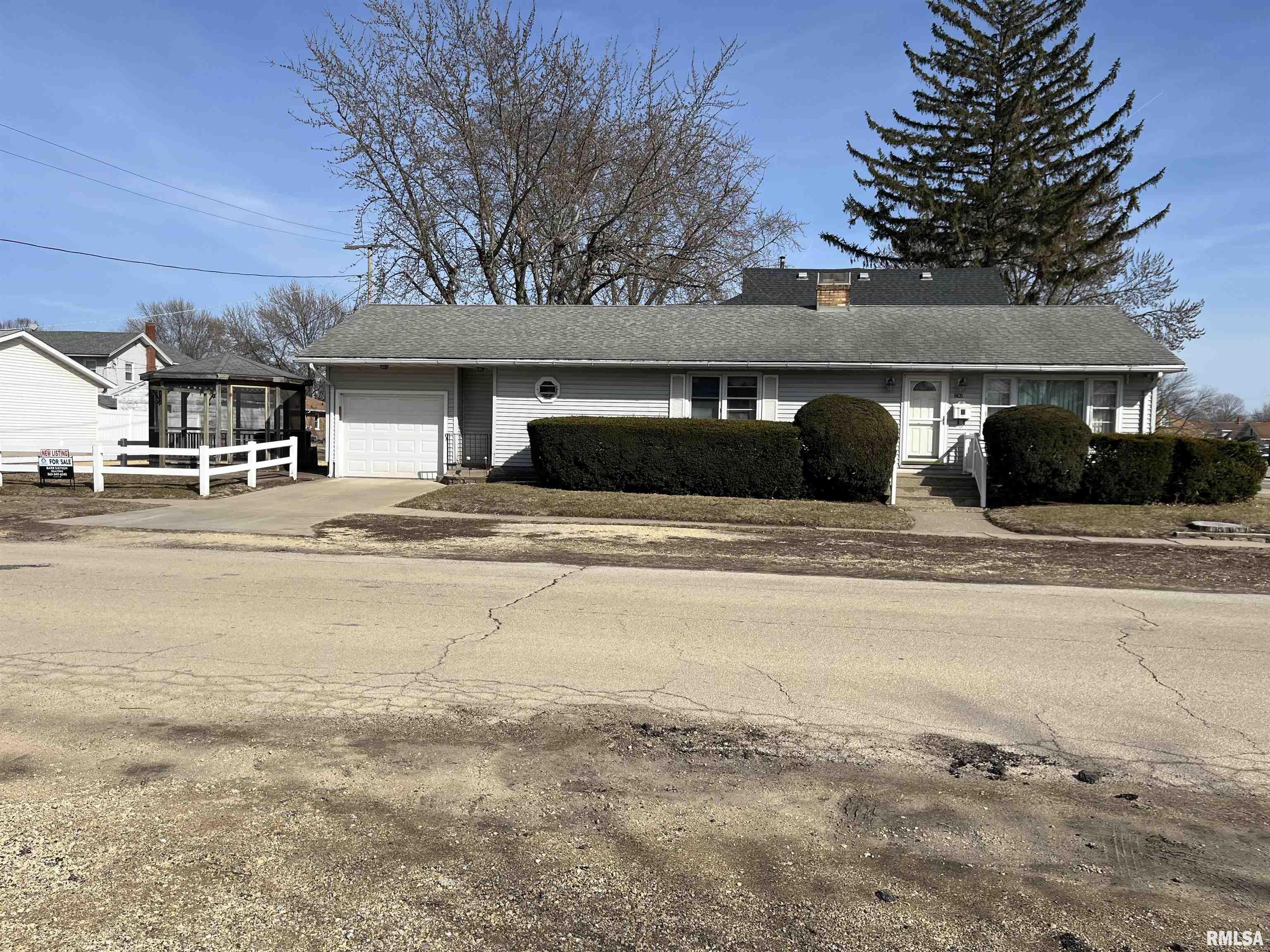 801 14th Avenue Property Photo