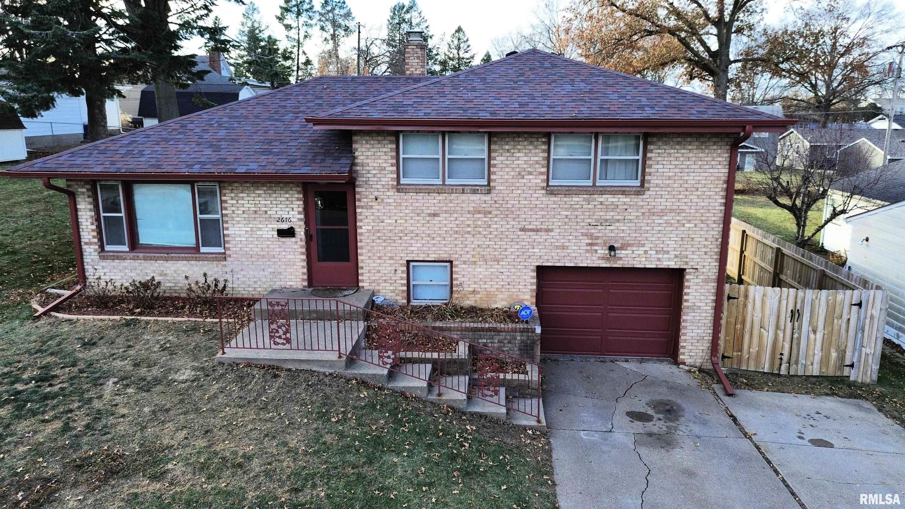 2616 Cedar Street Property Photo