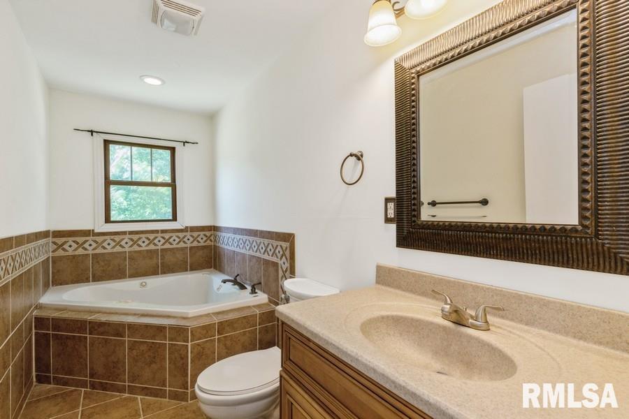 3047 190th Avenue Property Photo 11
