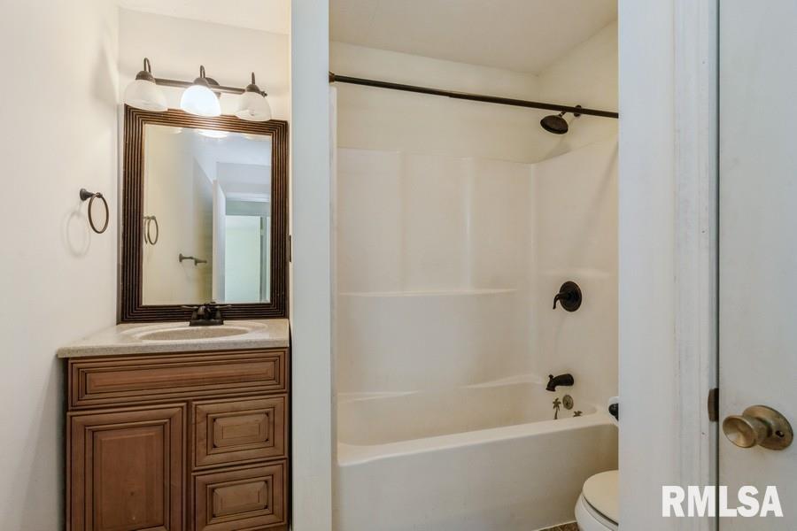 3047 190th Avenue Property Photo 17
