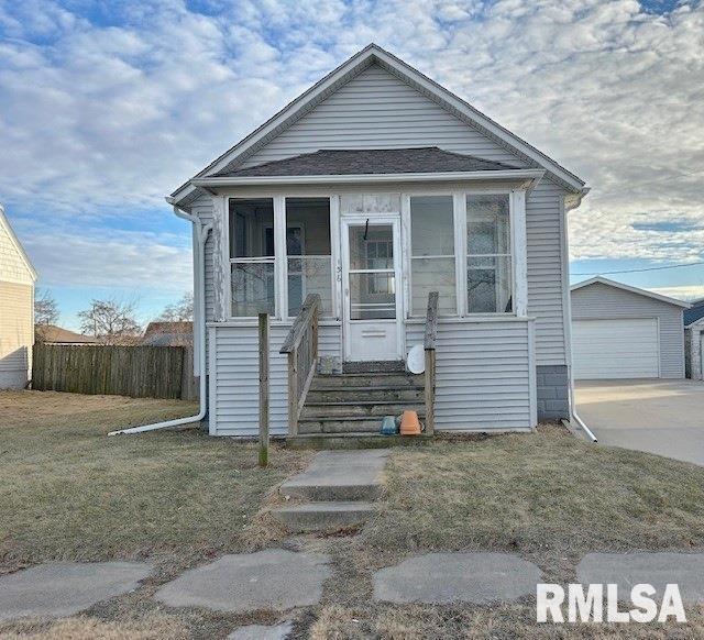 136 2nd Avenue East Property Photo