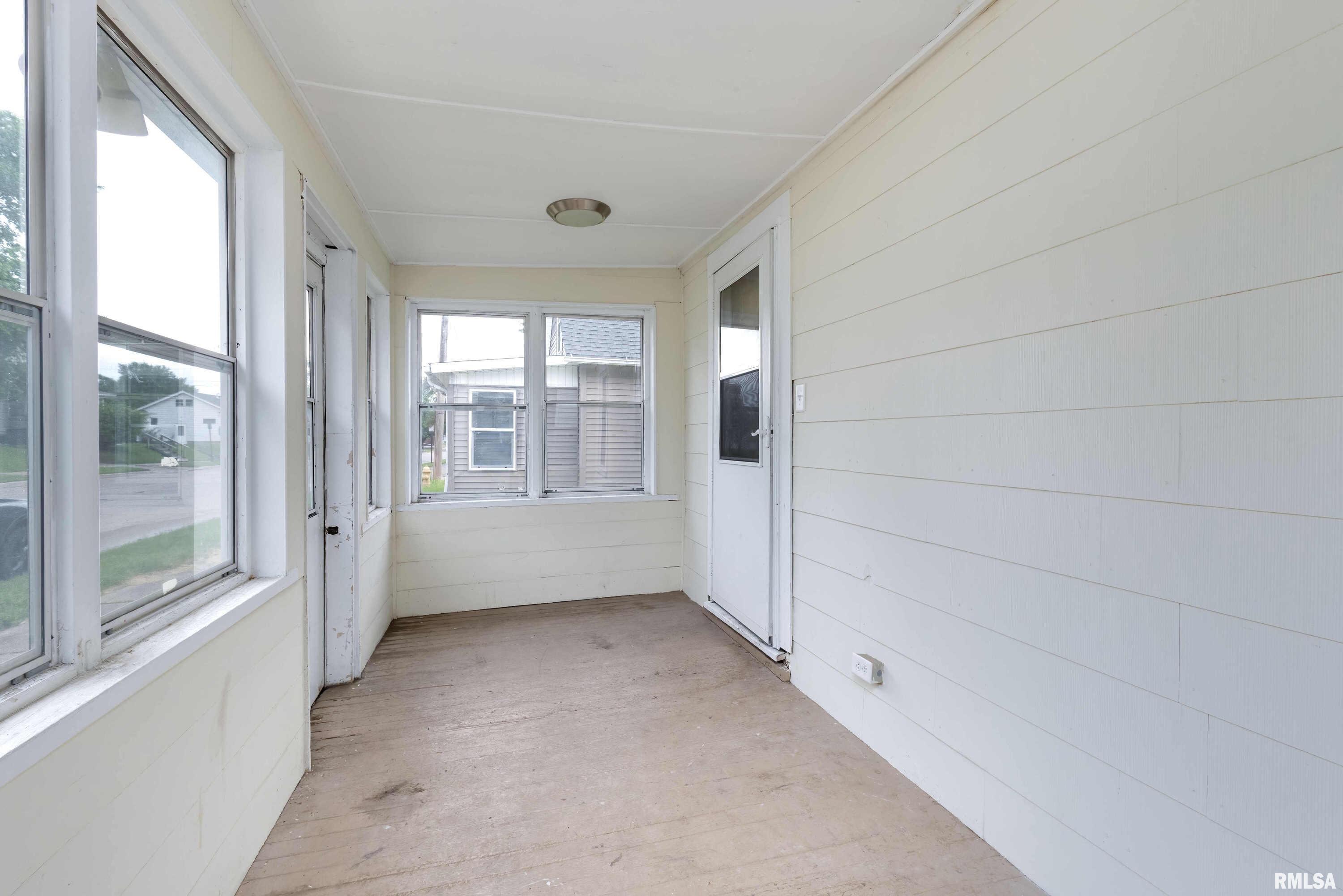 1603 44th Street Property Photo 7