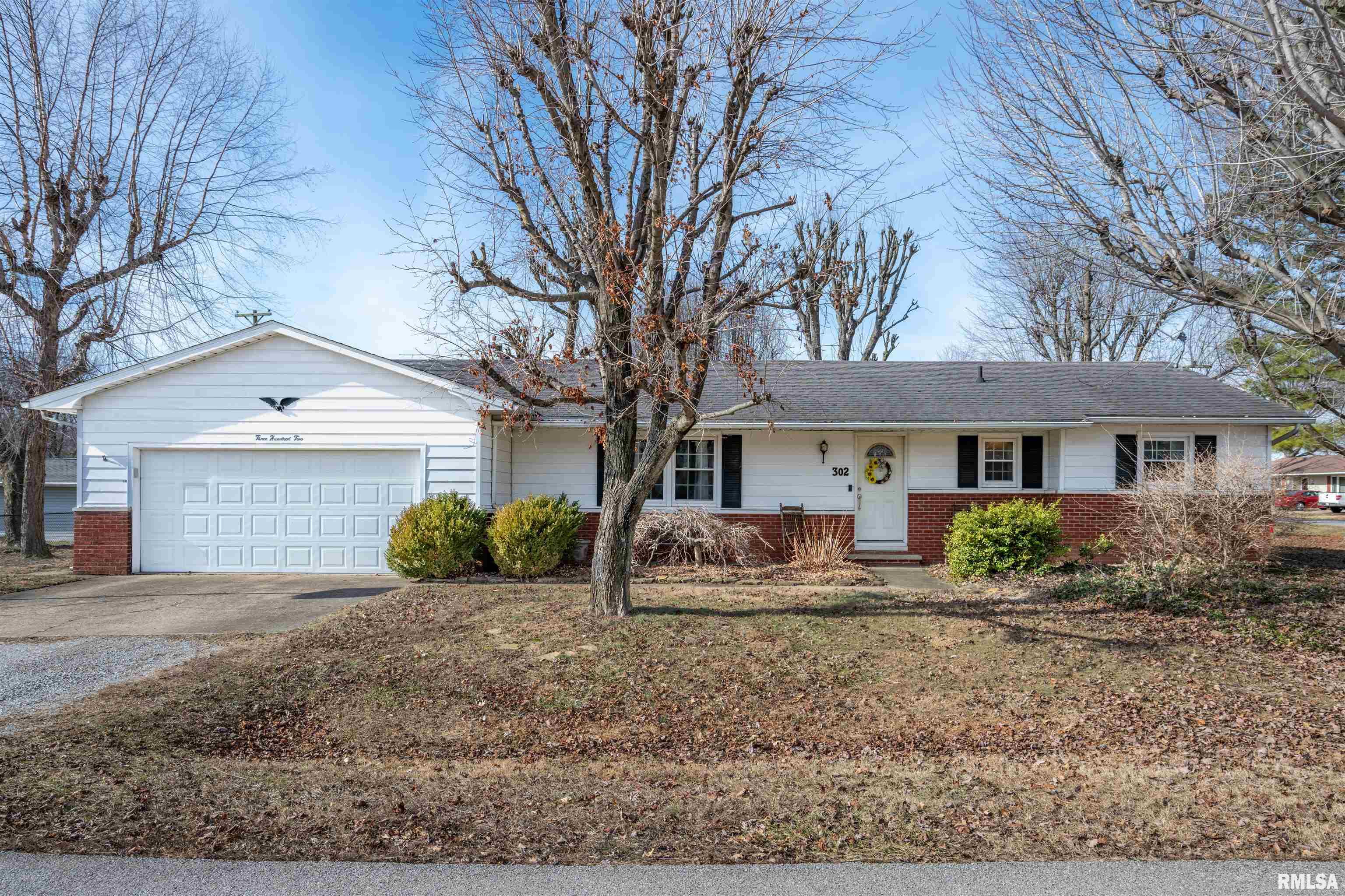 302 Lingale Avenue Property Photo 1