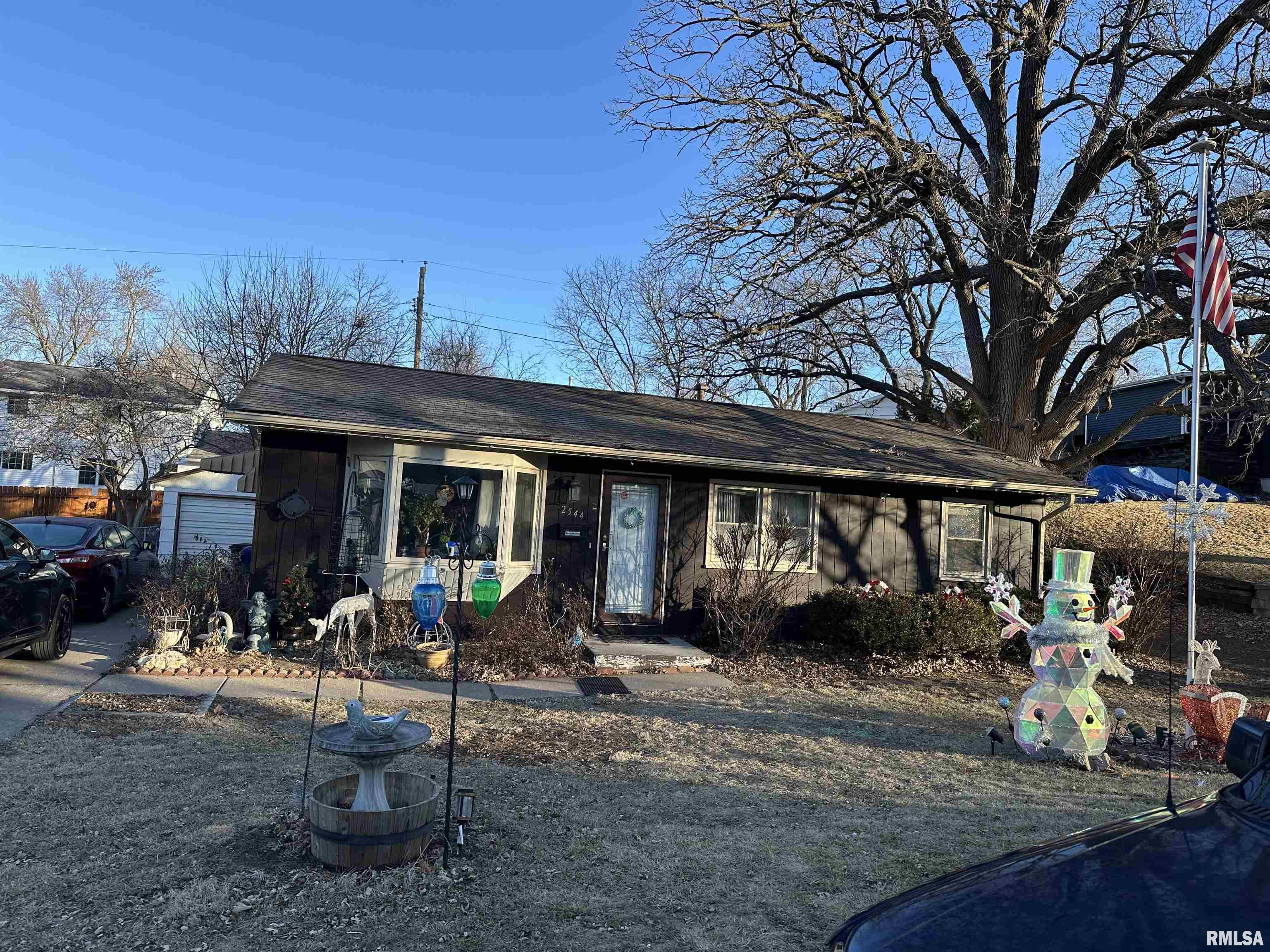 2544 Glenn Street Property Photo 1