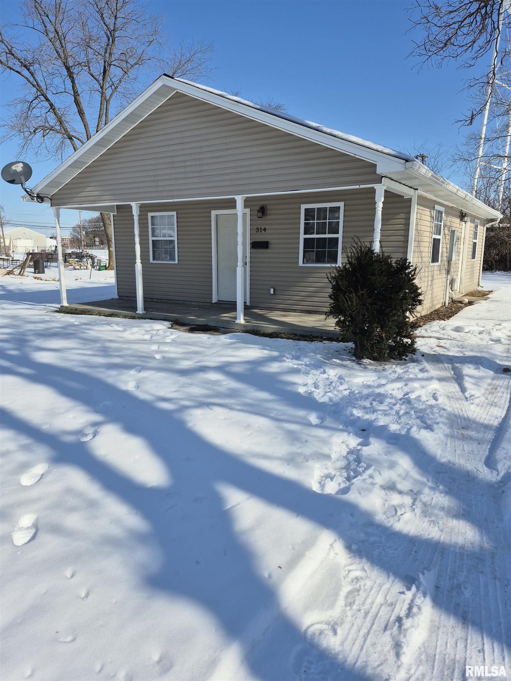 314 S Walnut Street Property Photo
