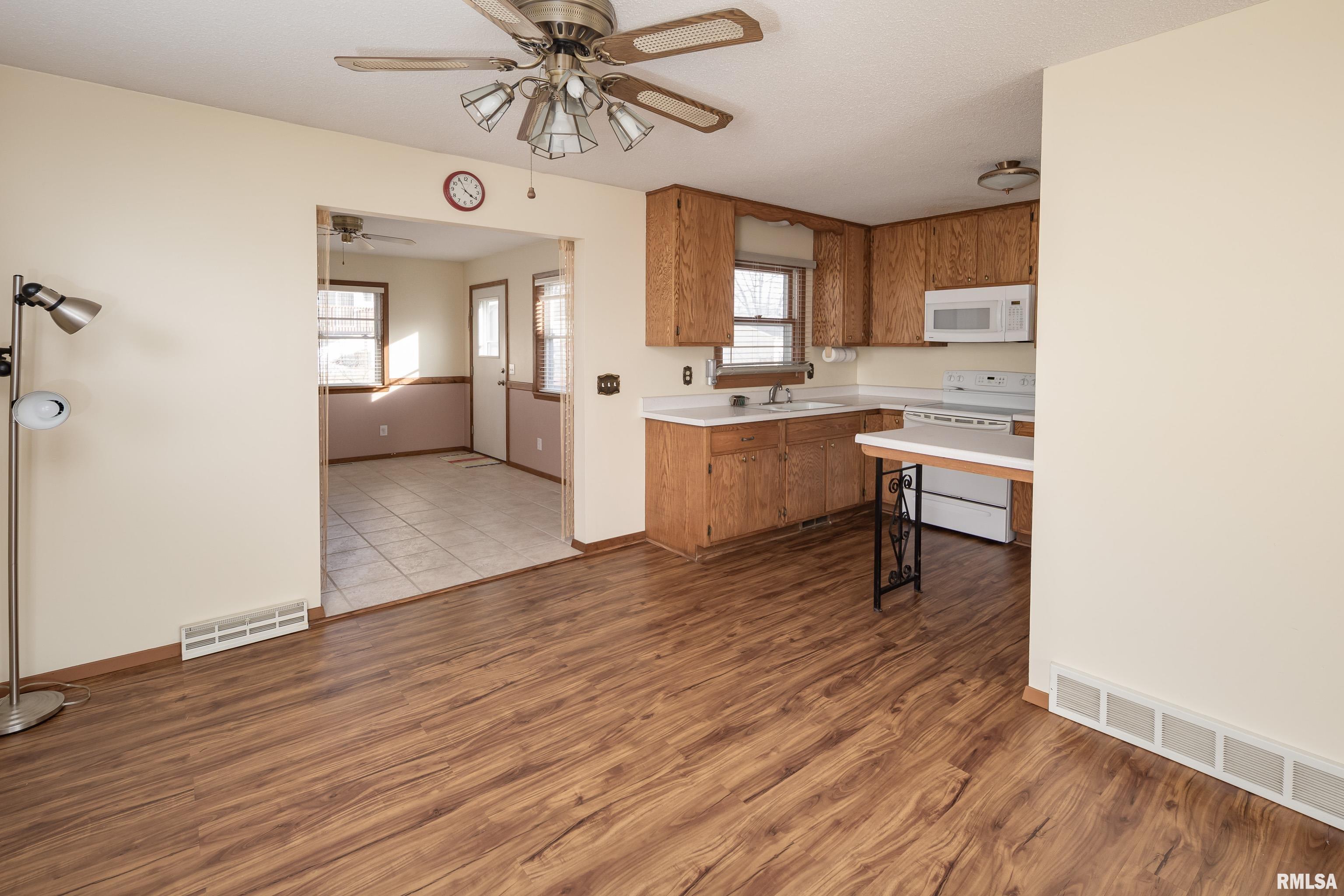 3373 29th Street Property Photo 10
